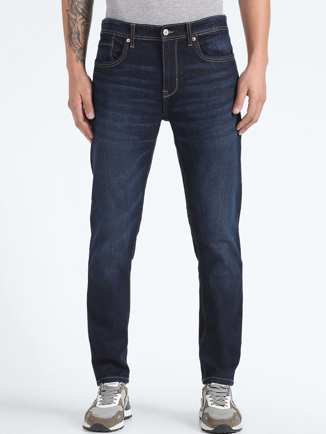 

Flying Machine Men Slim Tapered Fit Light Fade Stretchable Jeans, Blue