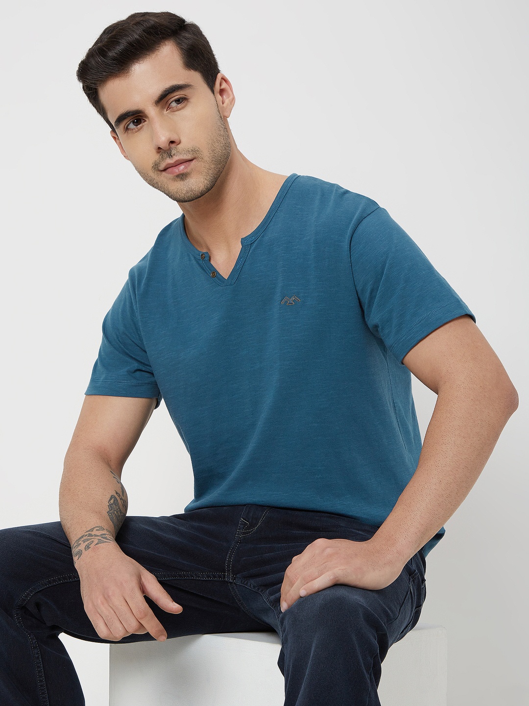 

Mufti Henly Neck Slim Fit Pure Cotton T-shirt, Teal