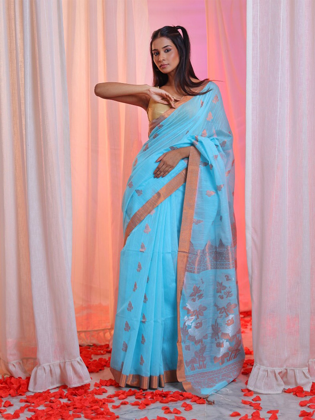 

Charukriti Floral Woven Design Zari Handloom Saree, Blue