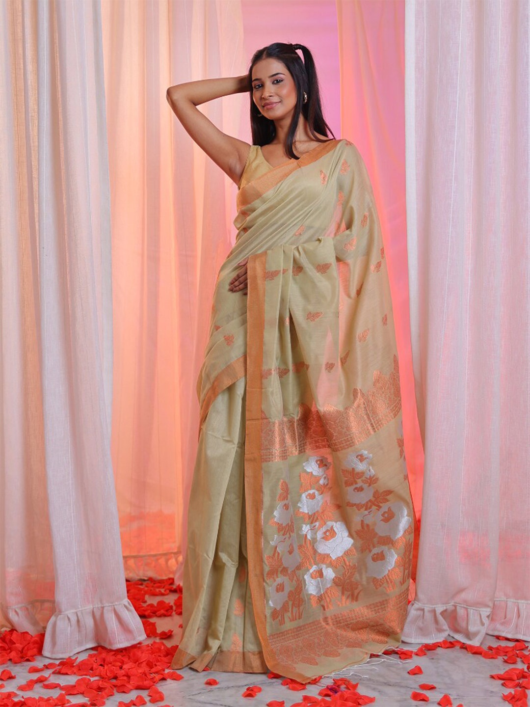 

Charukriti Ethnic Motifs Woven Design Zari Saree, Beige