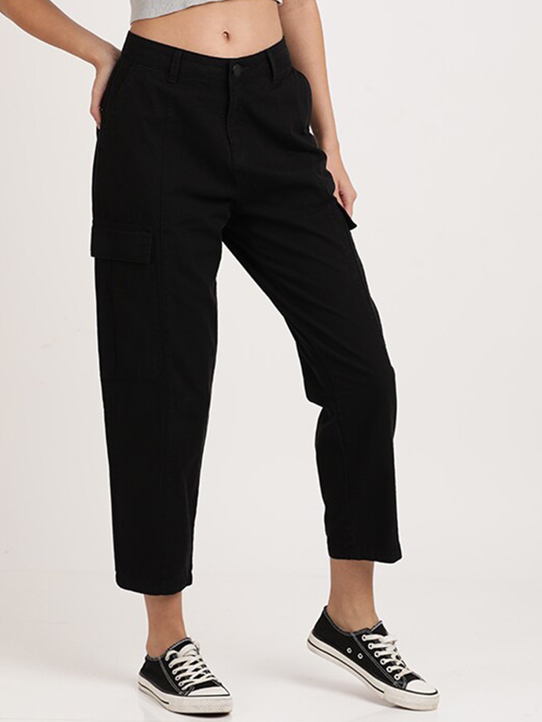 

IVOC Women Mid Rise Clean Look Pure Cotton Cropped Cargo Jeans, Black