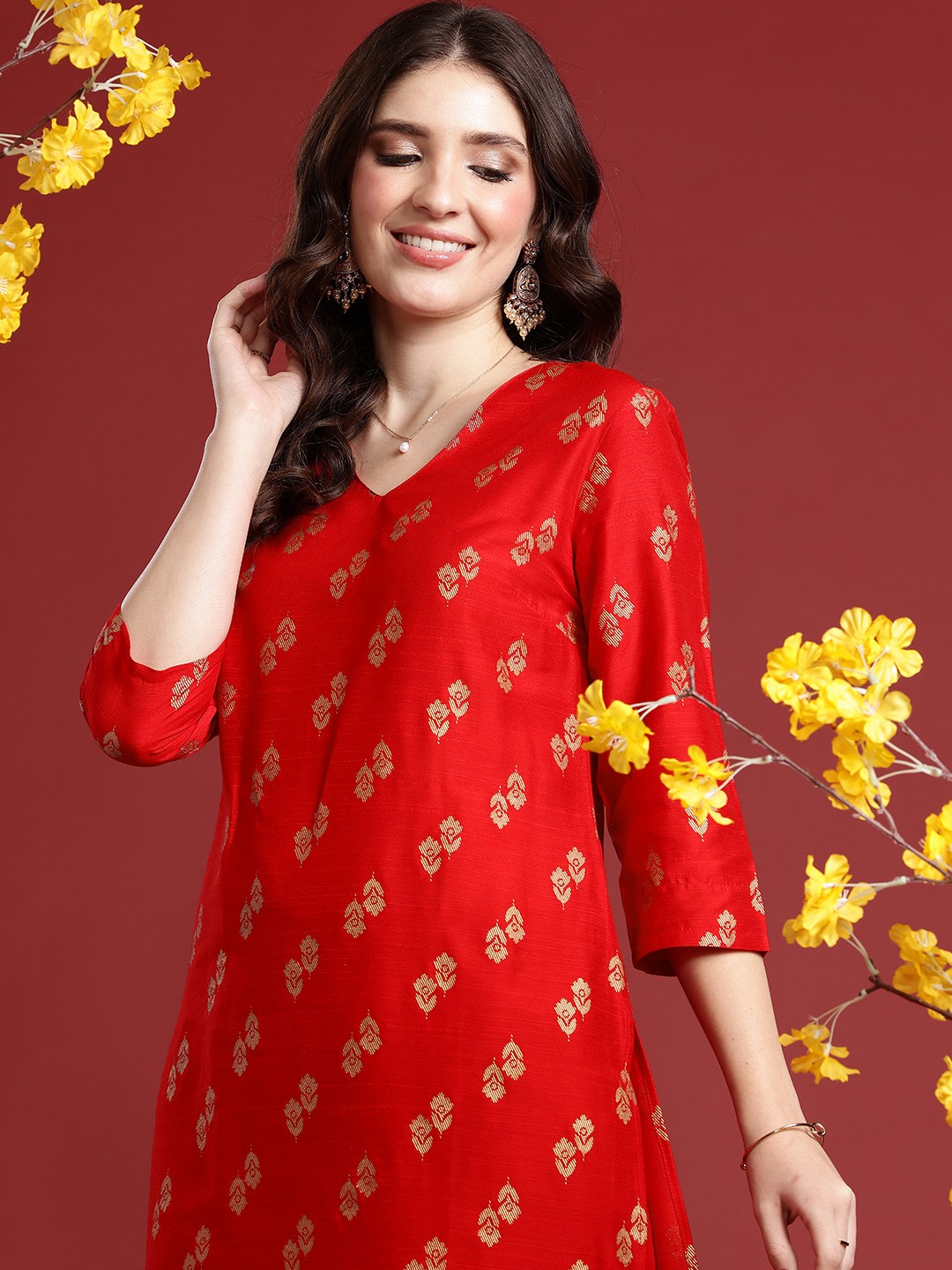 

Anouk Women Ethnic Motifs Woven Design Regular Kurta with Trousers, Red