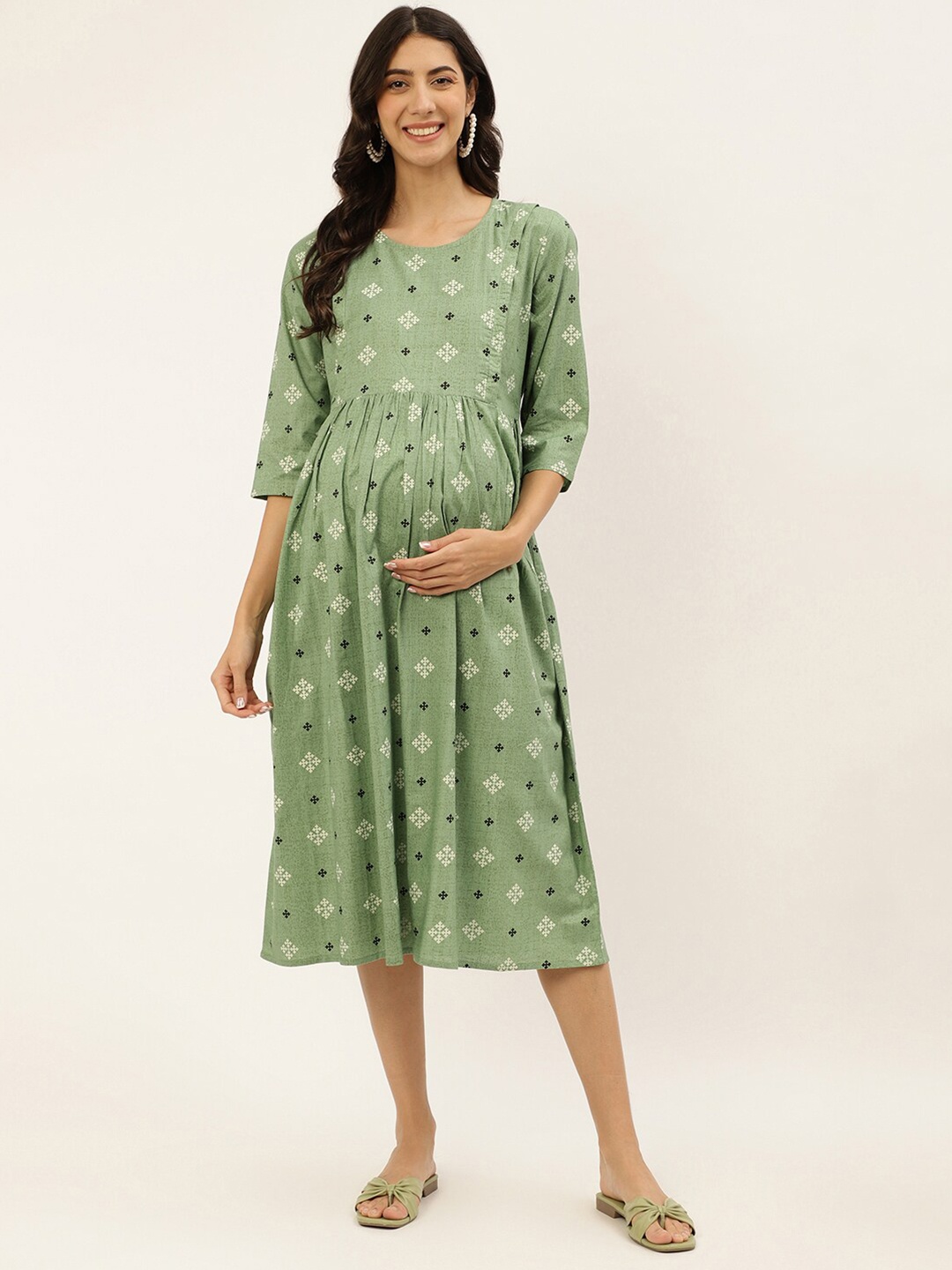 

Negen Ethnic Motifs Printed Maternity A-Line Midi Dress, Green