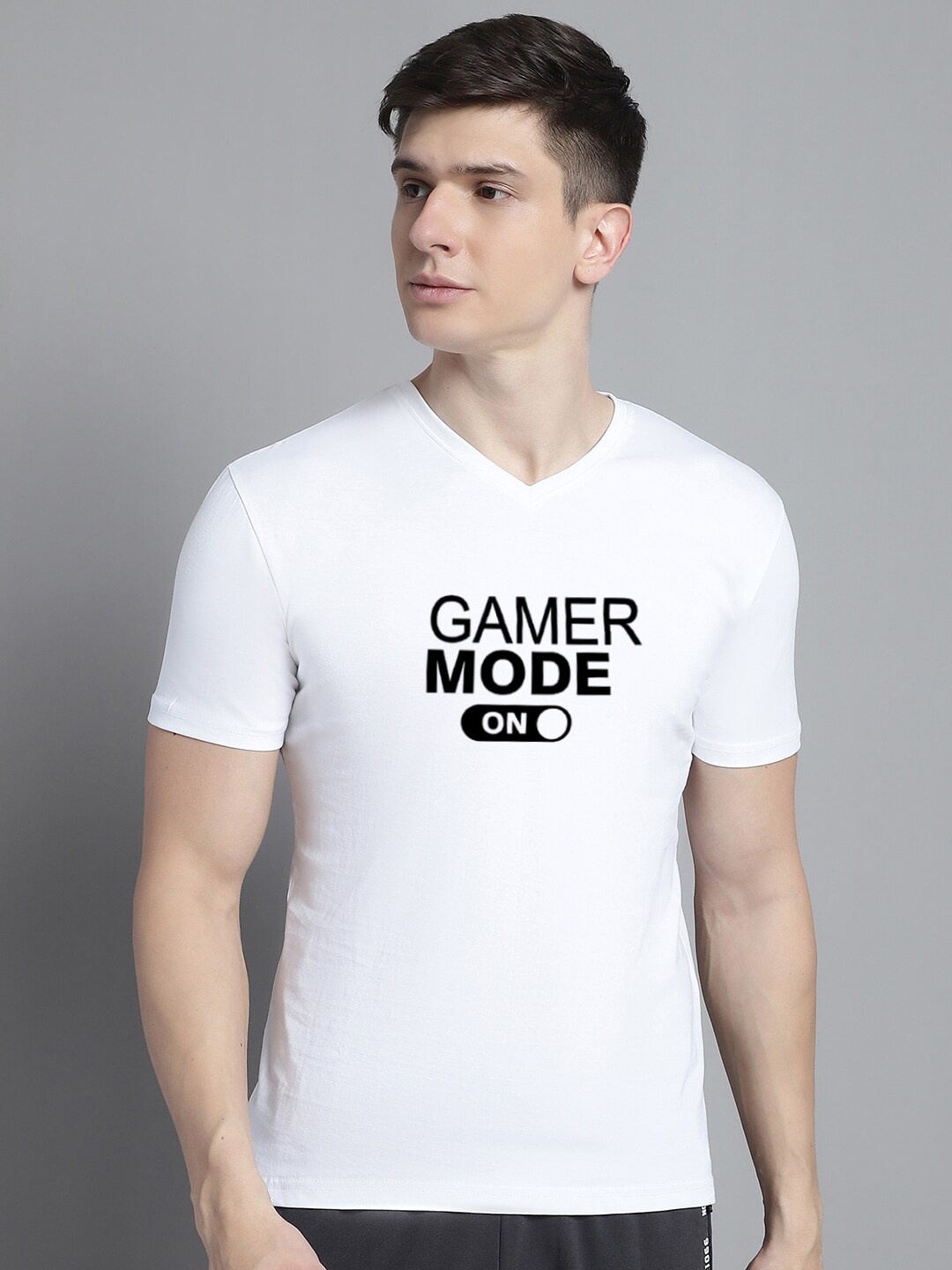 

FBAR Typography Printed Cotton Slim Fit T-shirt, White