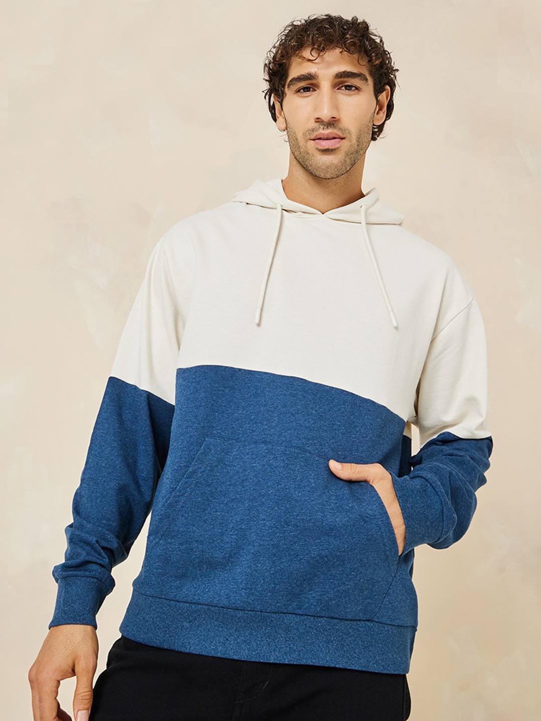 

Styli Blue Colourblocked Relaxed Fit Terry Hooded Sweatshirt
