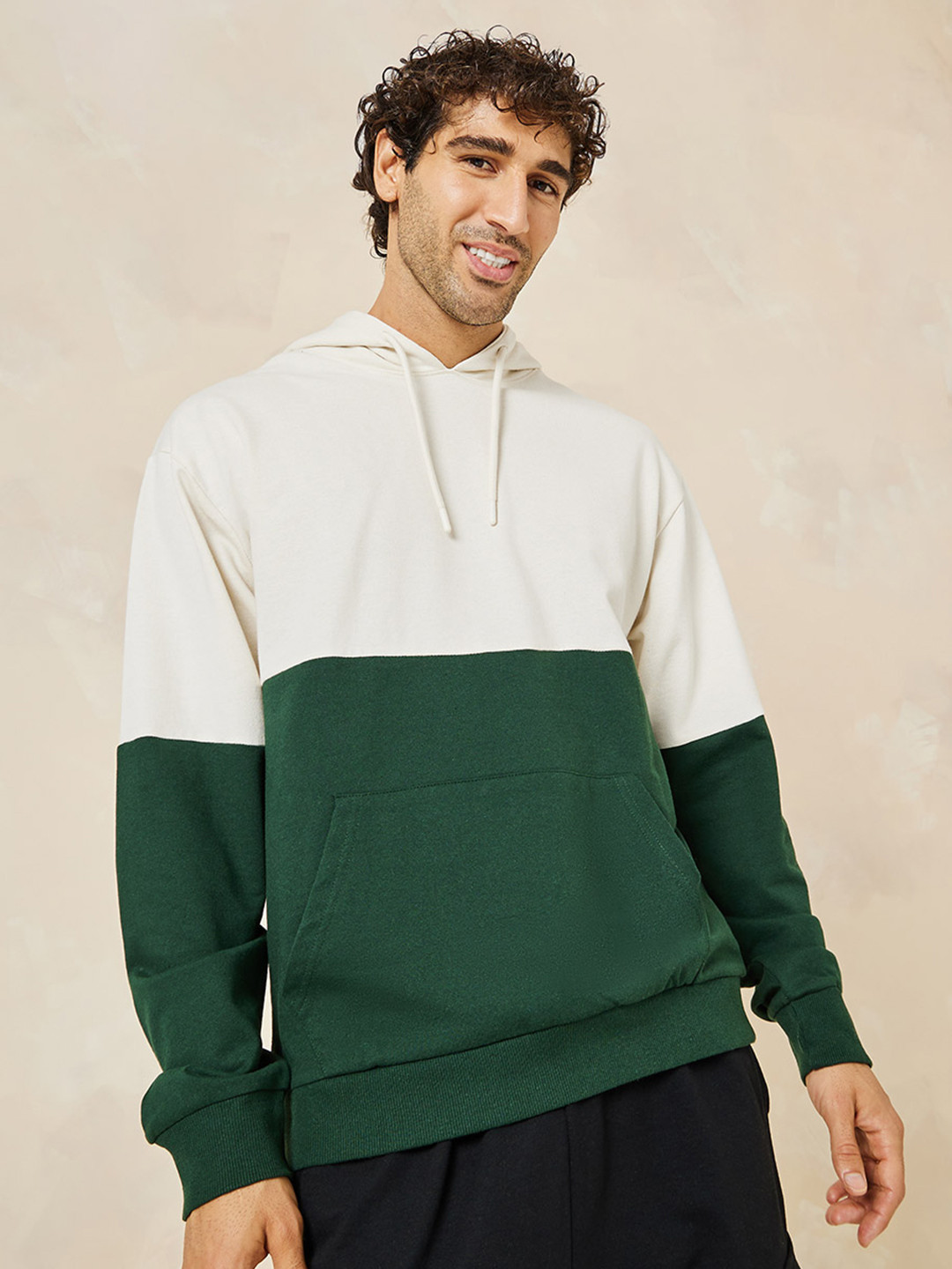 

Styli Colourblocked Relaxed Fit Terry Hooded Sweatshirt, Green