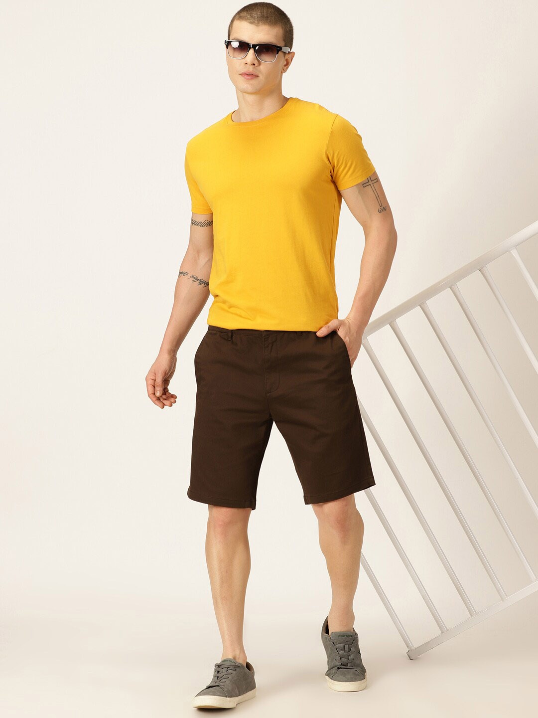 

Mast & Harbour Men Brown Mid-Rise Cotton Regular Shorts