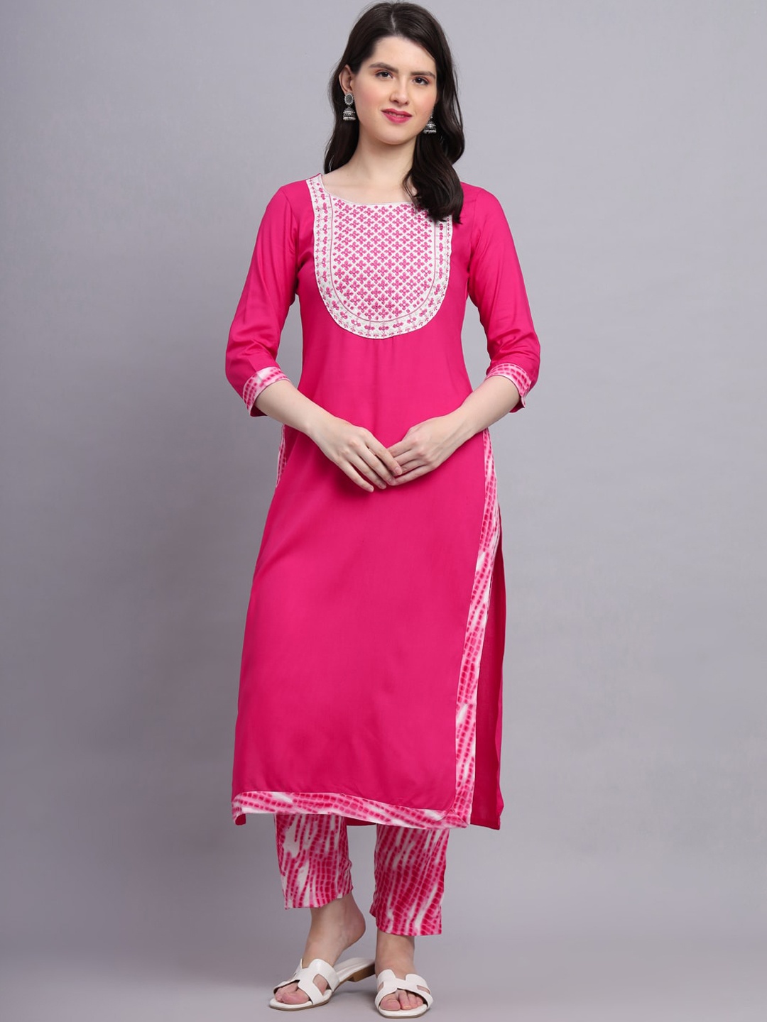 

KALINI Ethnic Motifs Yoke Design Thread Work Kurta With Trousers, Pink