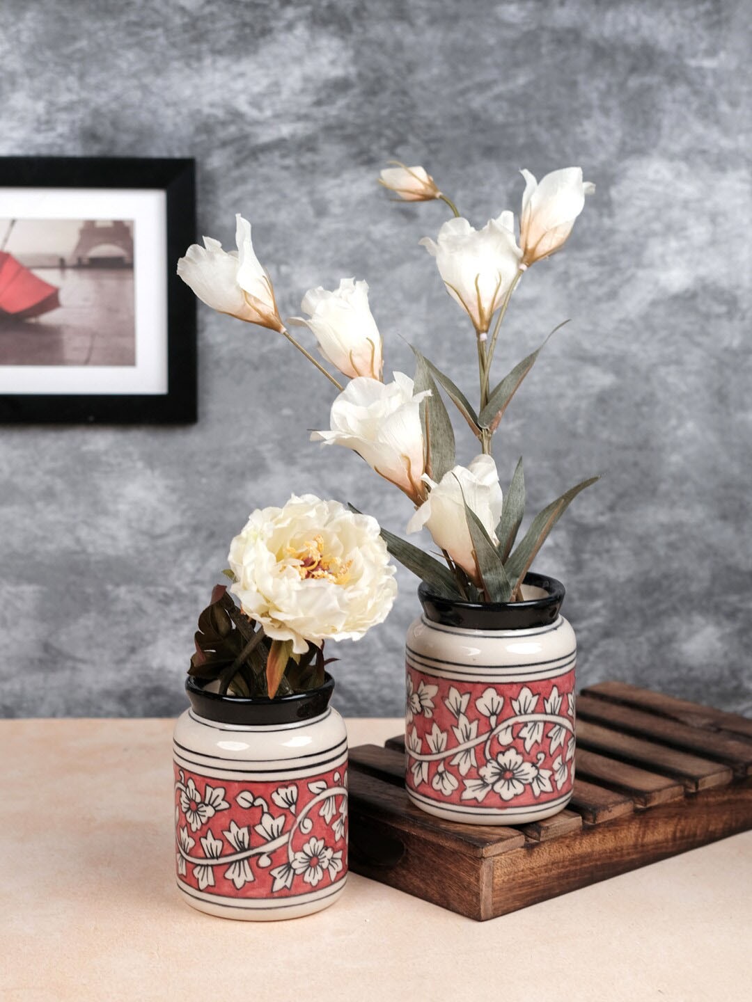 

VarEesha 2-Pcs White & Red Floral Jar Shaped Ceramic Vases