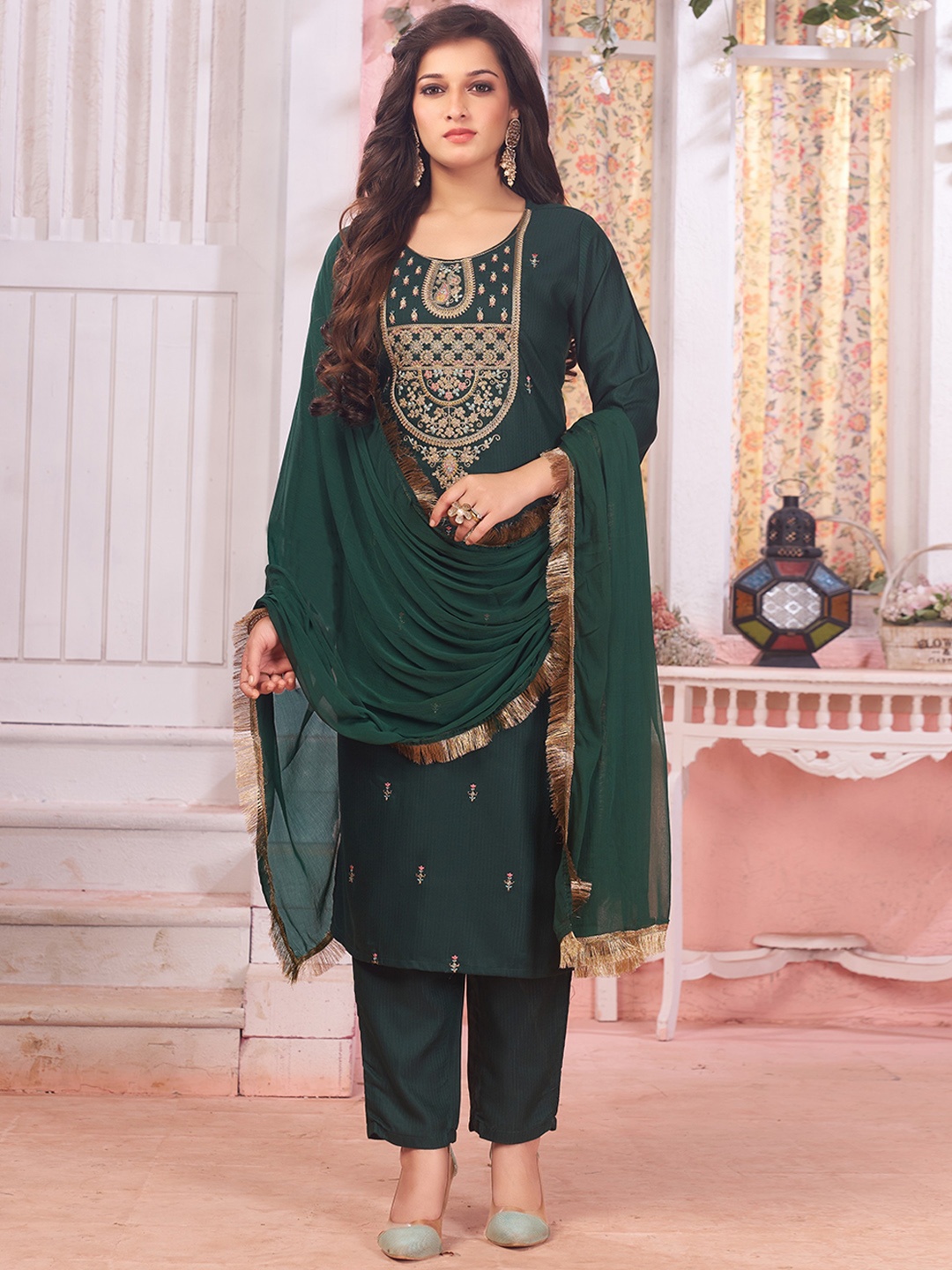 

KALINI Floral Yoke Design Regular Sequined Kurta With Trousers & Dupatta, Green