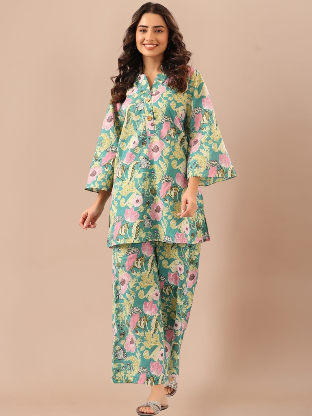 

SIDYAL Floral Printed Flared Sleeves Kurti & Palazzos, Green