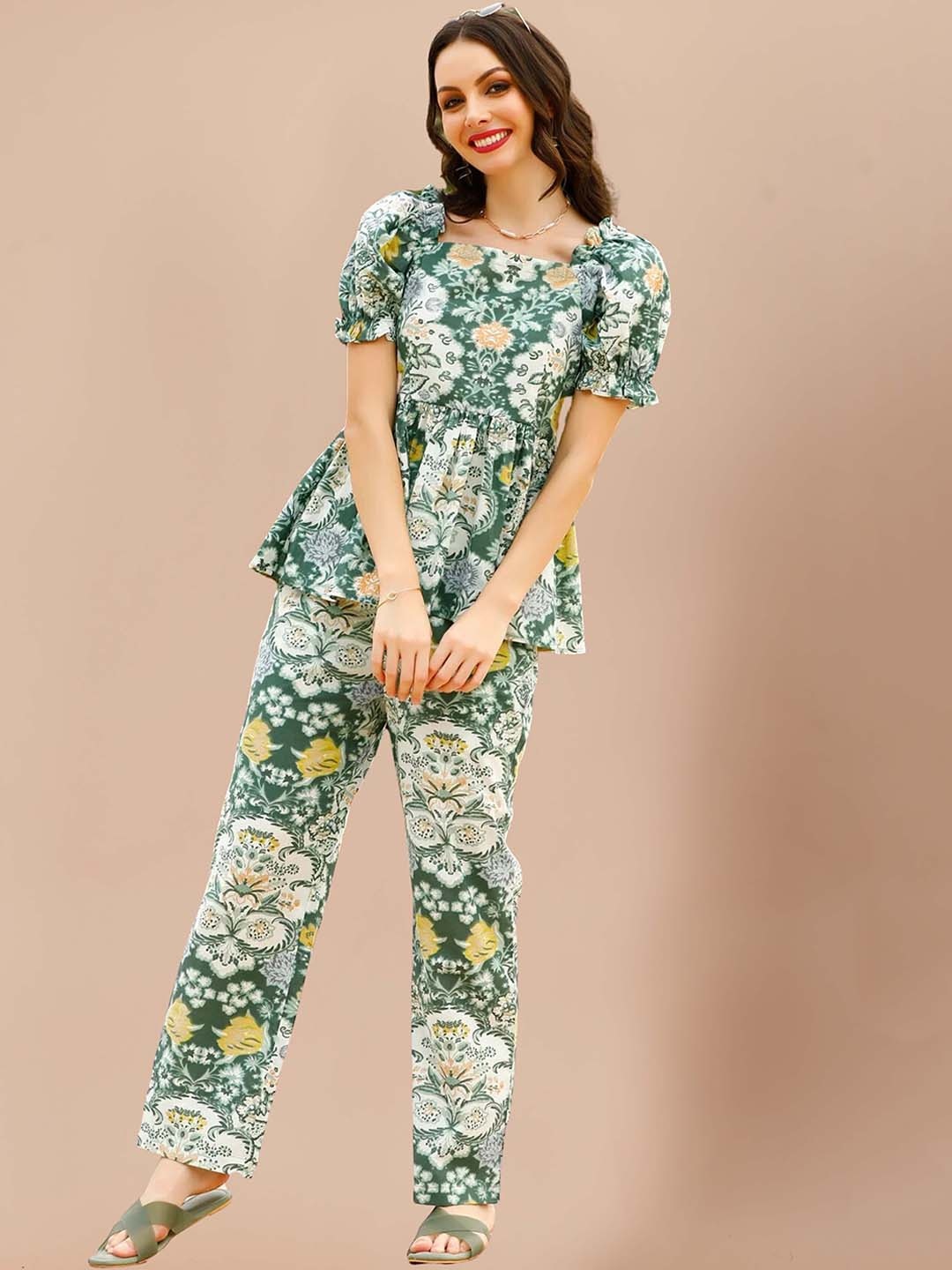 

SIDYAL Printed Top With Straight Trousers, Green