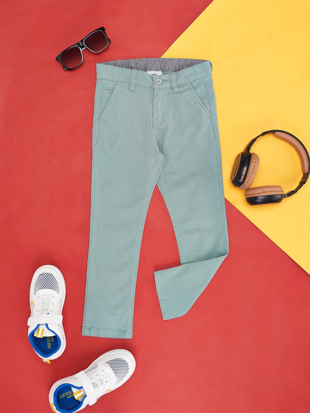 

Pantaloons Junior Boys Mid-Rise Flat Front Regular Fit Cotton Chinos, Green
