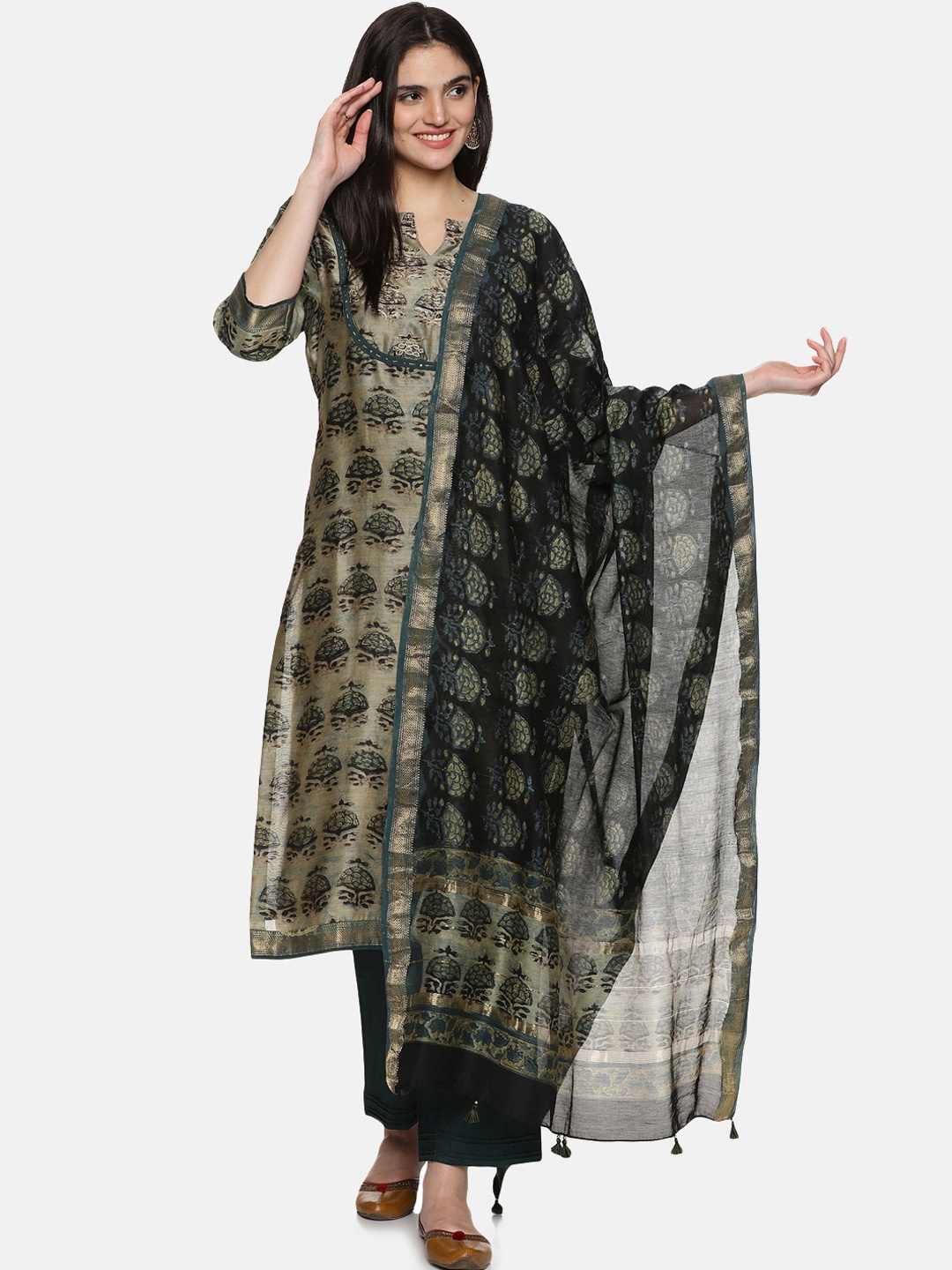 

JAIPURIBANNO Ethnic Motifs Printed Regular Chanderi Cotton Kurta with Trousers, Green