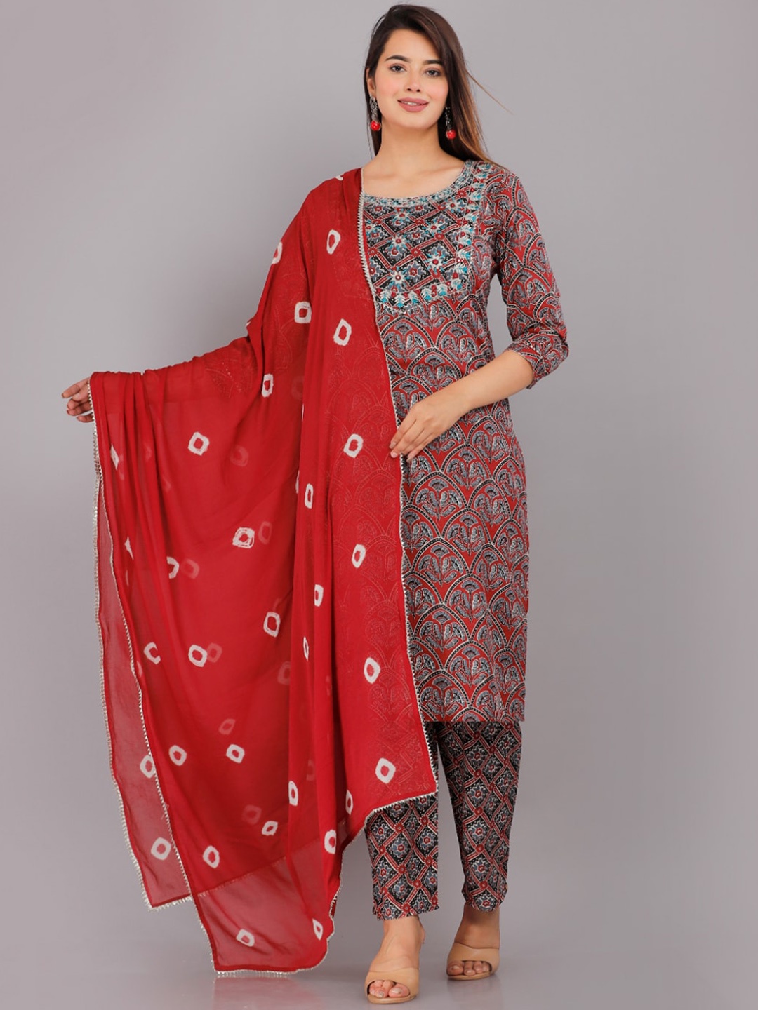 

JC4U Ethnic Motifs Printed Gotta Patti Pure Cotton Kurta with Trousers & With Dupatta, Maroon