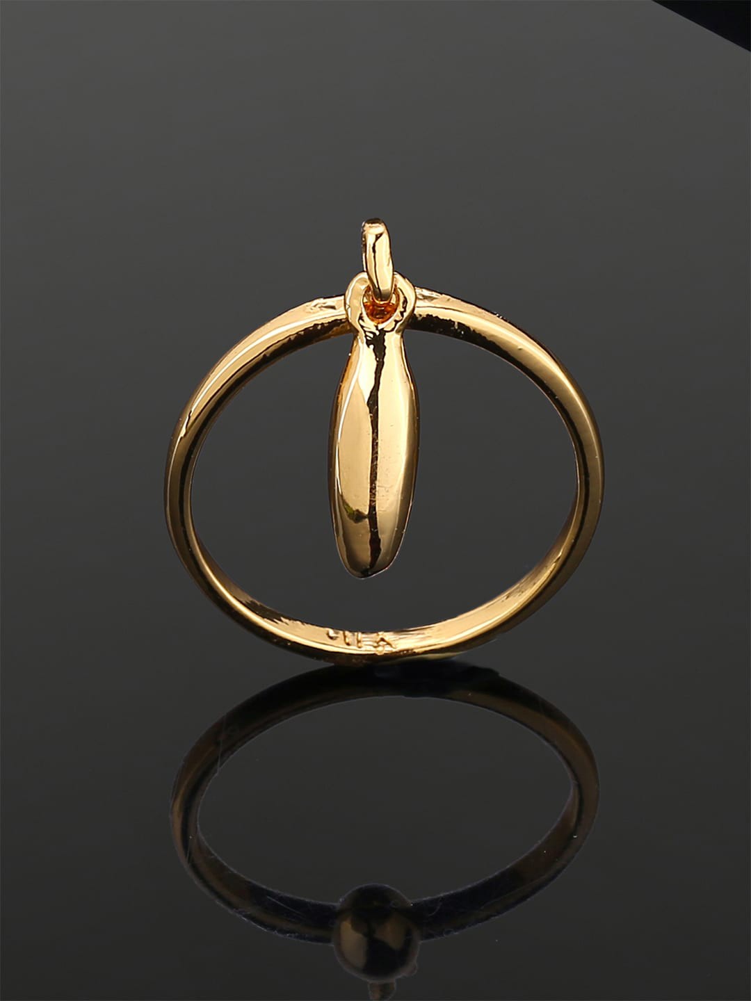 

Estele Gold-Plated Finger Ring