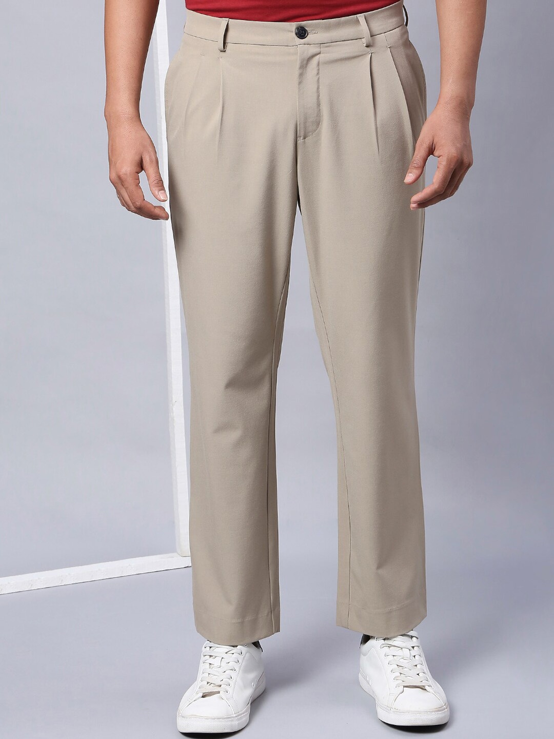 

ONEMILE Men Loose Fit Pleated Trousers, Beige