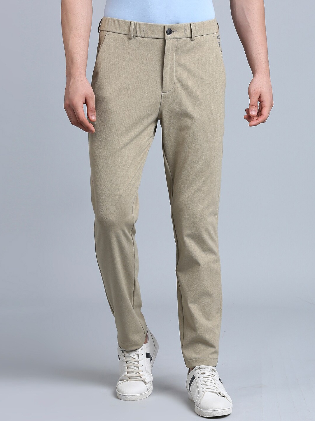 

ONEMILE Men Relaxed Mid-Rise Trousers, Beige