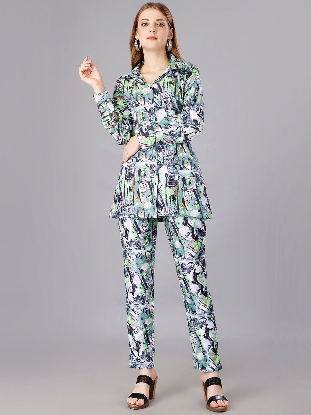 

Ekta Textiles Abstract Printed Long Sleeves Notched Lapel Collar Tie-Up Shirt & Trousers, Green