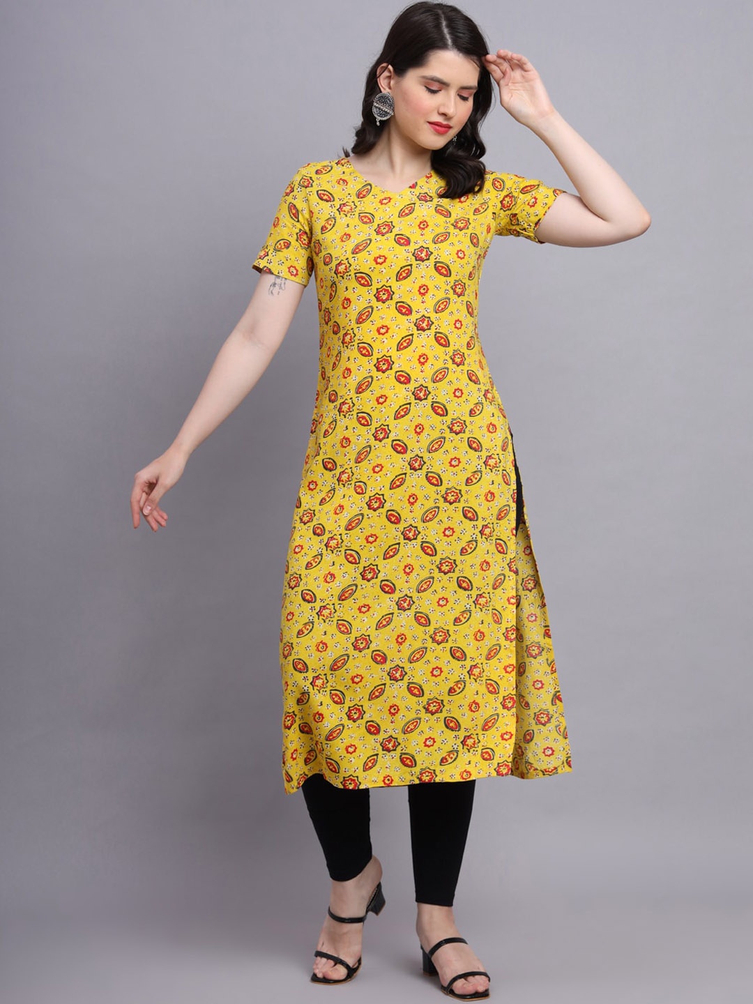 

KALINI Ethnic Motifs Printed V-Neck Straight Kurta, Yellow