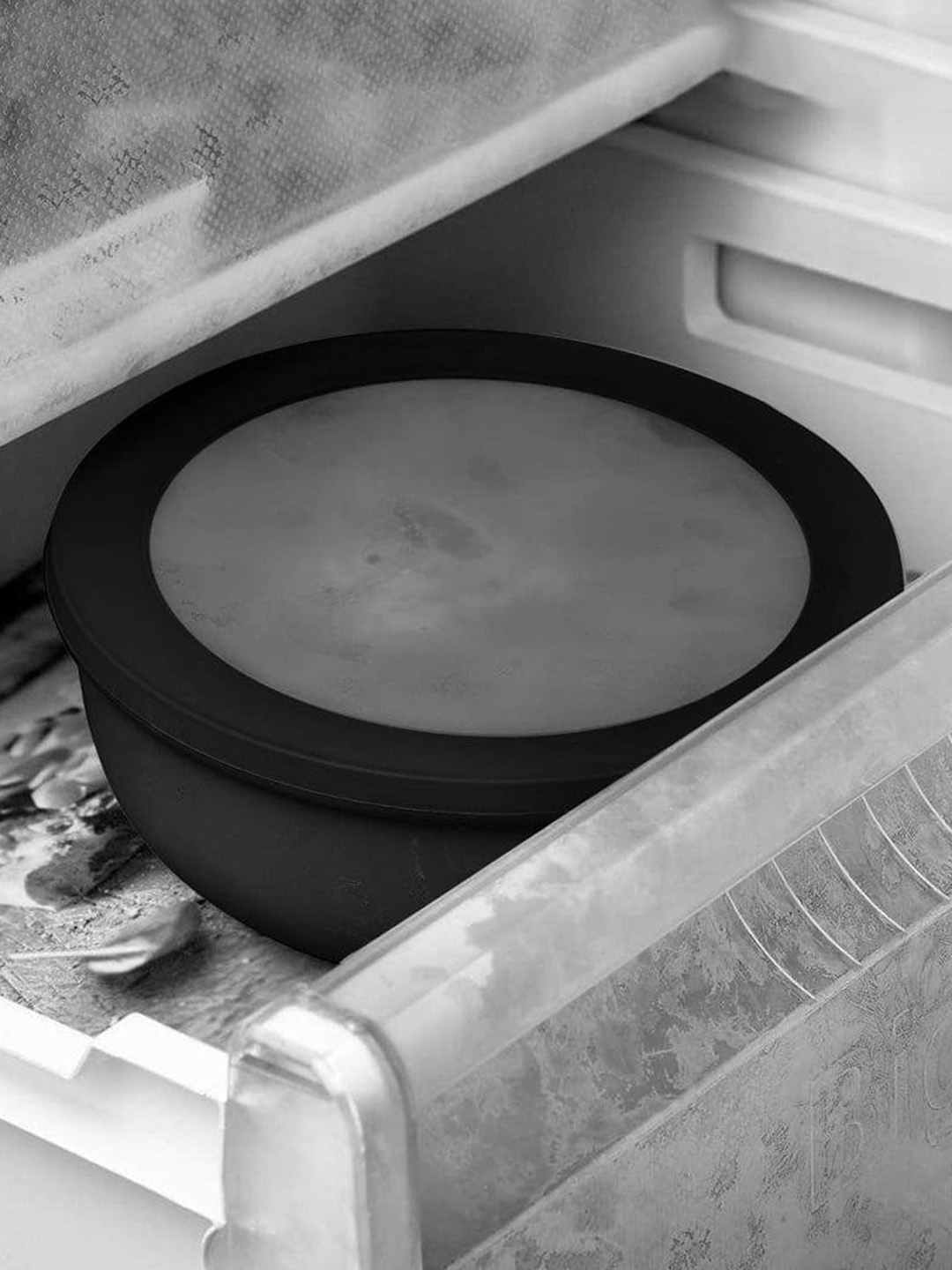 

Mepal Black Dishwasher and Microwave Safe Kitchen Storage Container 2.25 L