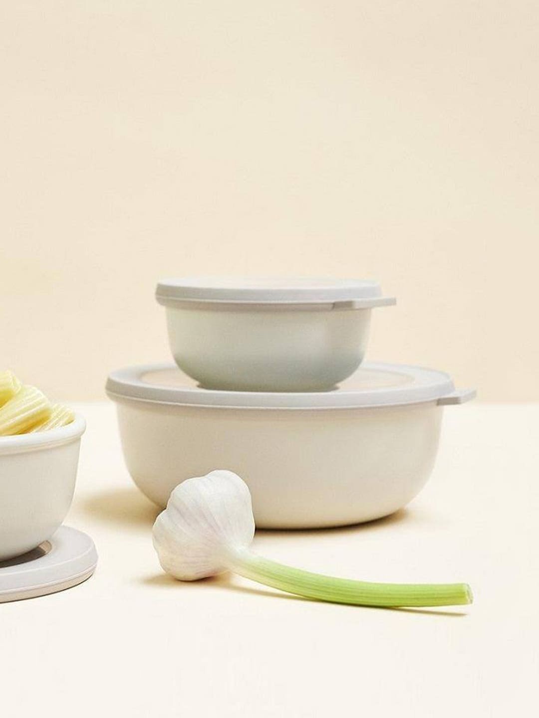 

Mepal White 3-Pcs Kitchen Storage Containers