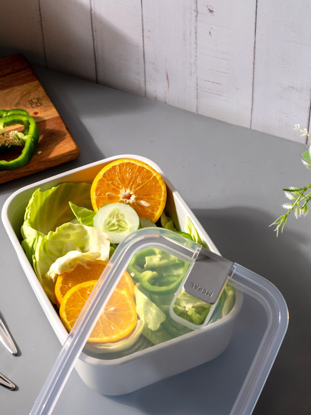 

Mepal White EasyClip Rectangular Food Storage Box 1500 ml