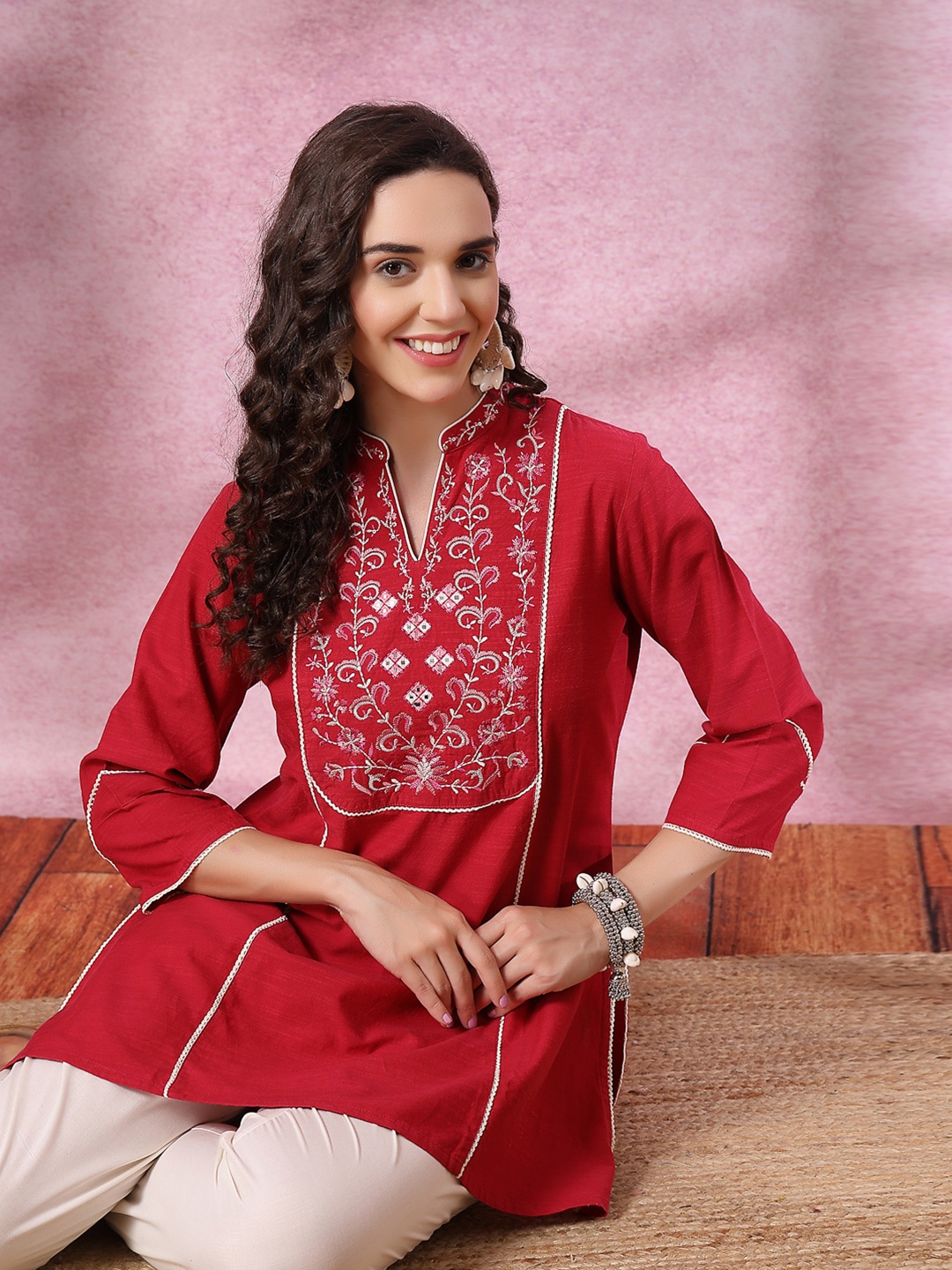 

Nayam By Lakshita Floral Yoke Design Sequinned Linen Sequinned Kurti, Fuchsia