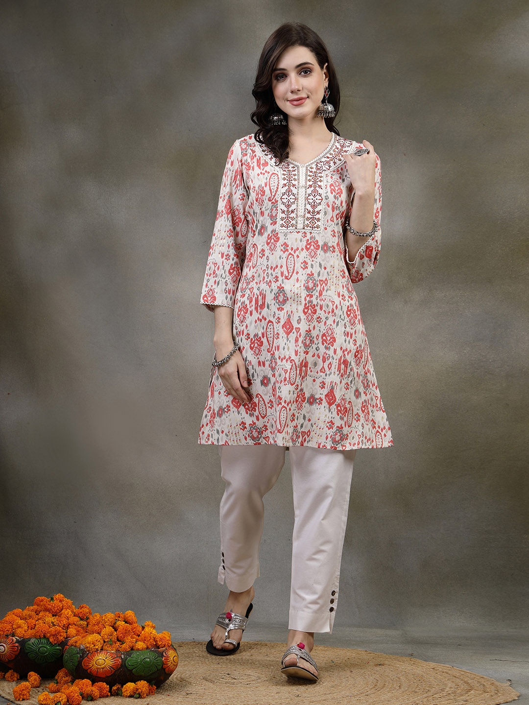 

Nayam By Lakshita Ethnic Motifs Printed V-Neck Thread Work Thread Work Kurti, Red