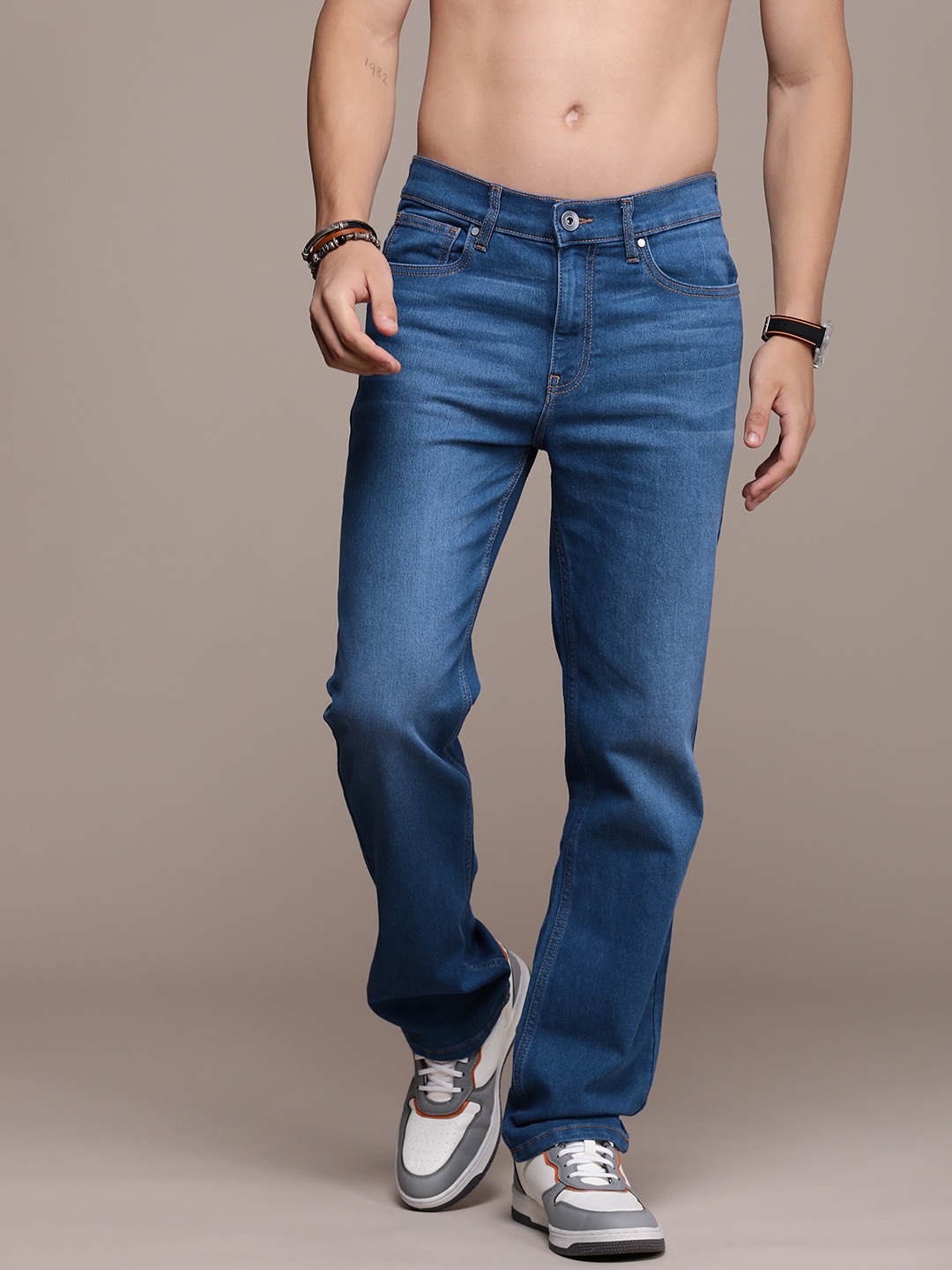 

Roadster Men Solid Stretchable Jeans, Blue