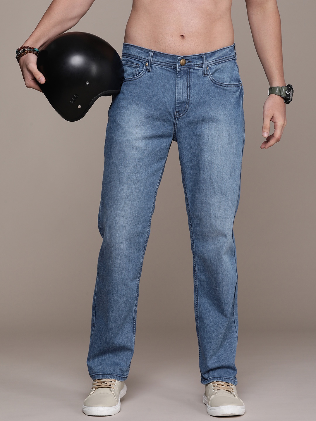 

Roadster Men Light Fade Regular Fit Stretchable Jeans, Blue