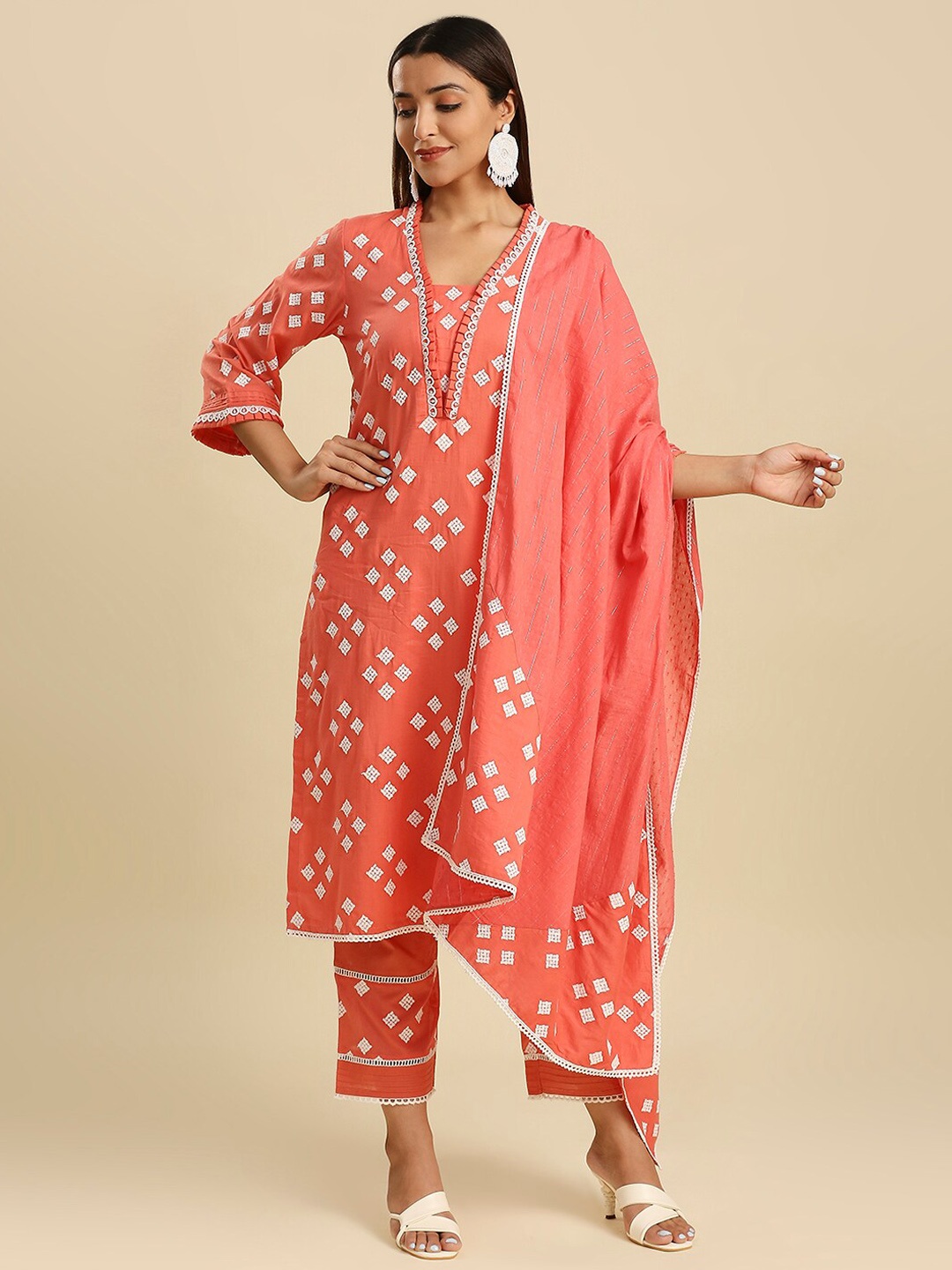 

Hakoba Geometric Embroidered Straight Kurta & Trouser With Dupatta, Peach