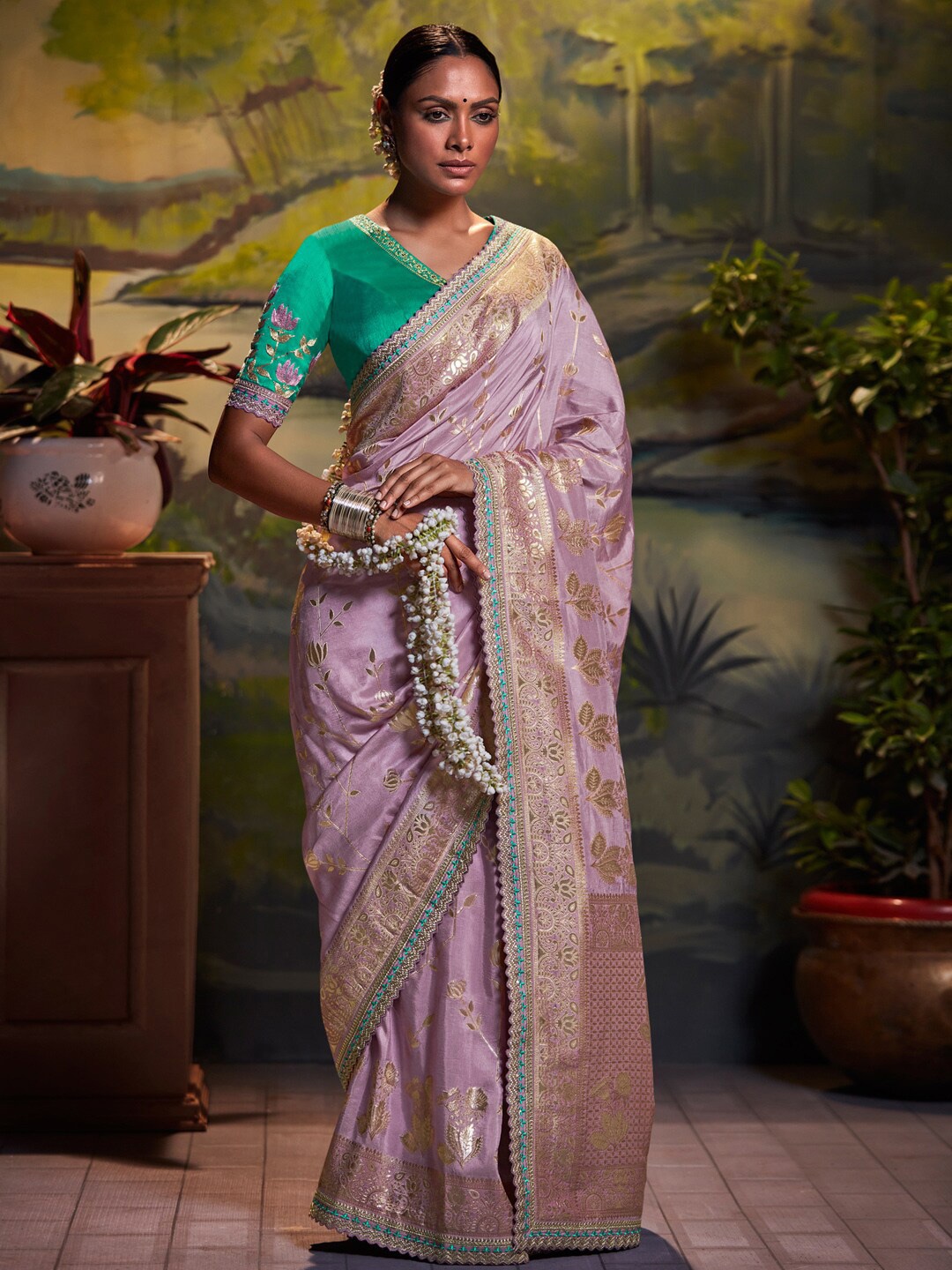 

Mitera Woven Design Beads and Stones Banarasi Saree, Lavender