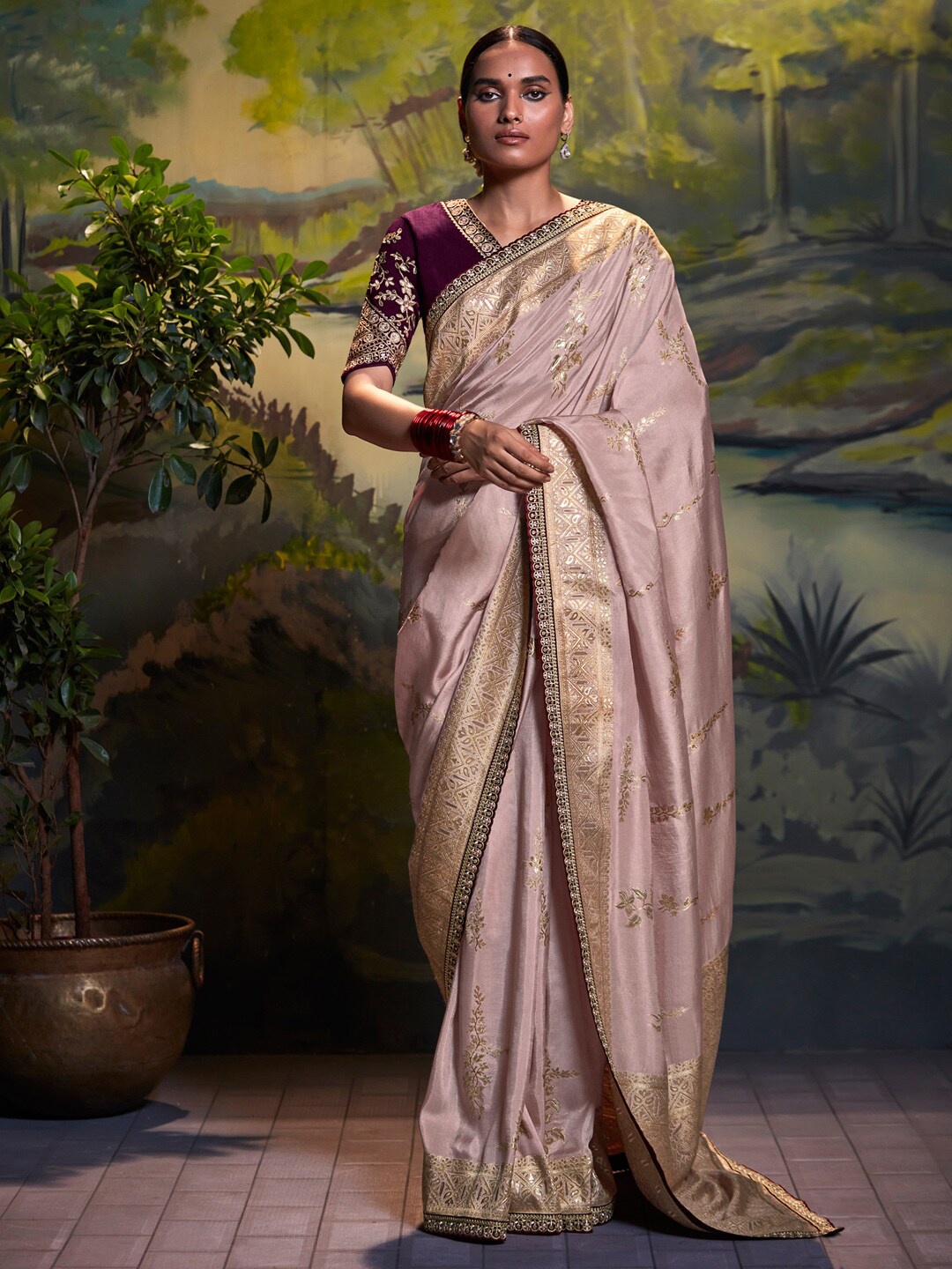 

Mitera Woven Design Embellished Zari Banarasi Saree, Mauve