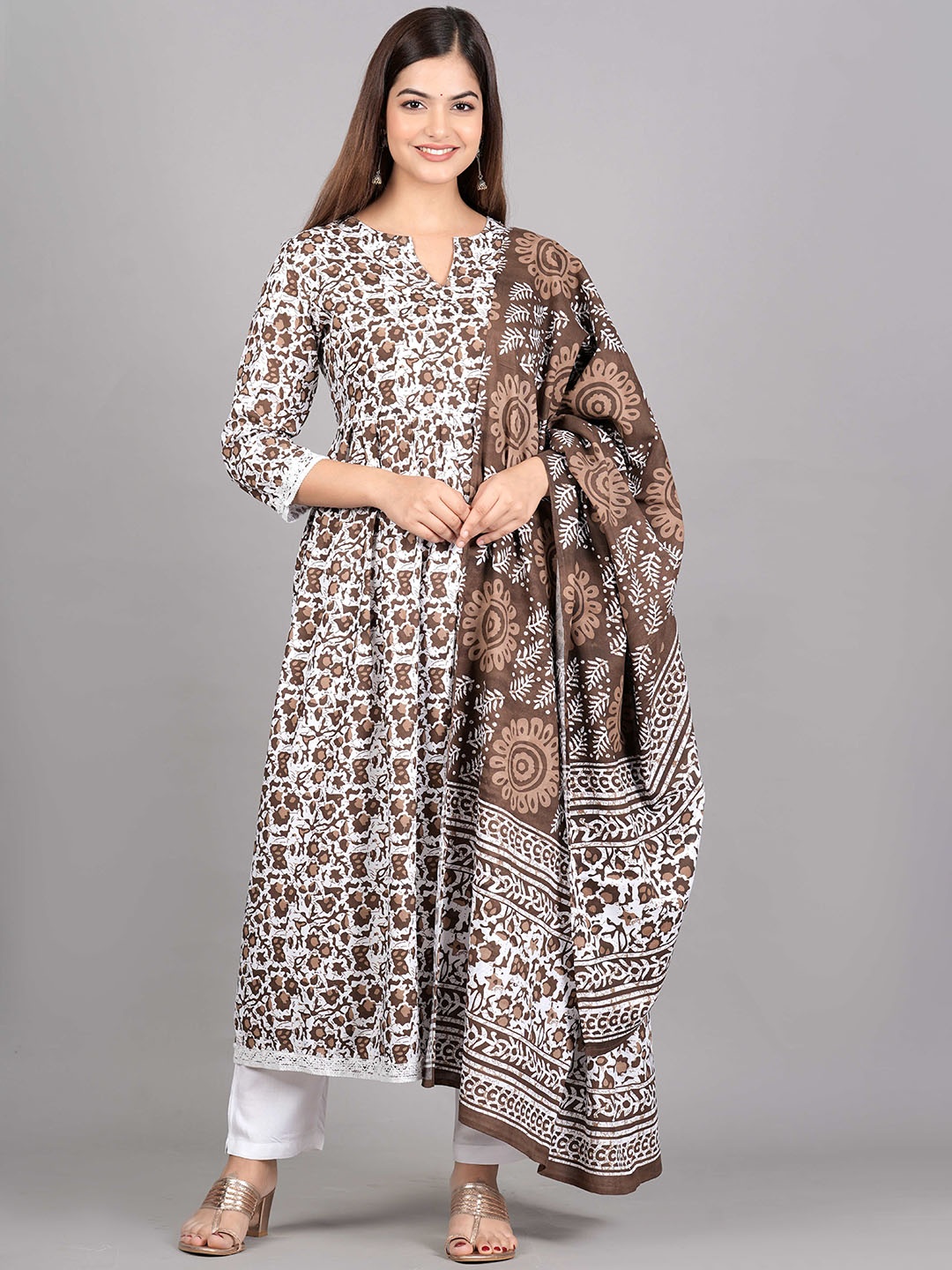 

SkyaSia Women Coffee Brown Printed Regular Kurta with Trousers & With Dupatta