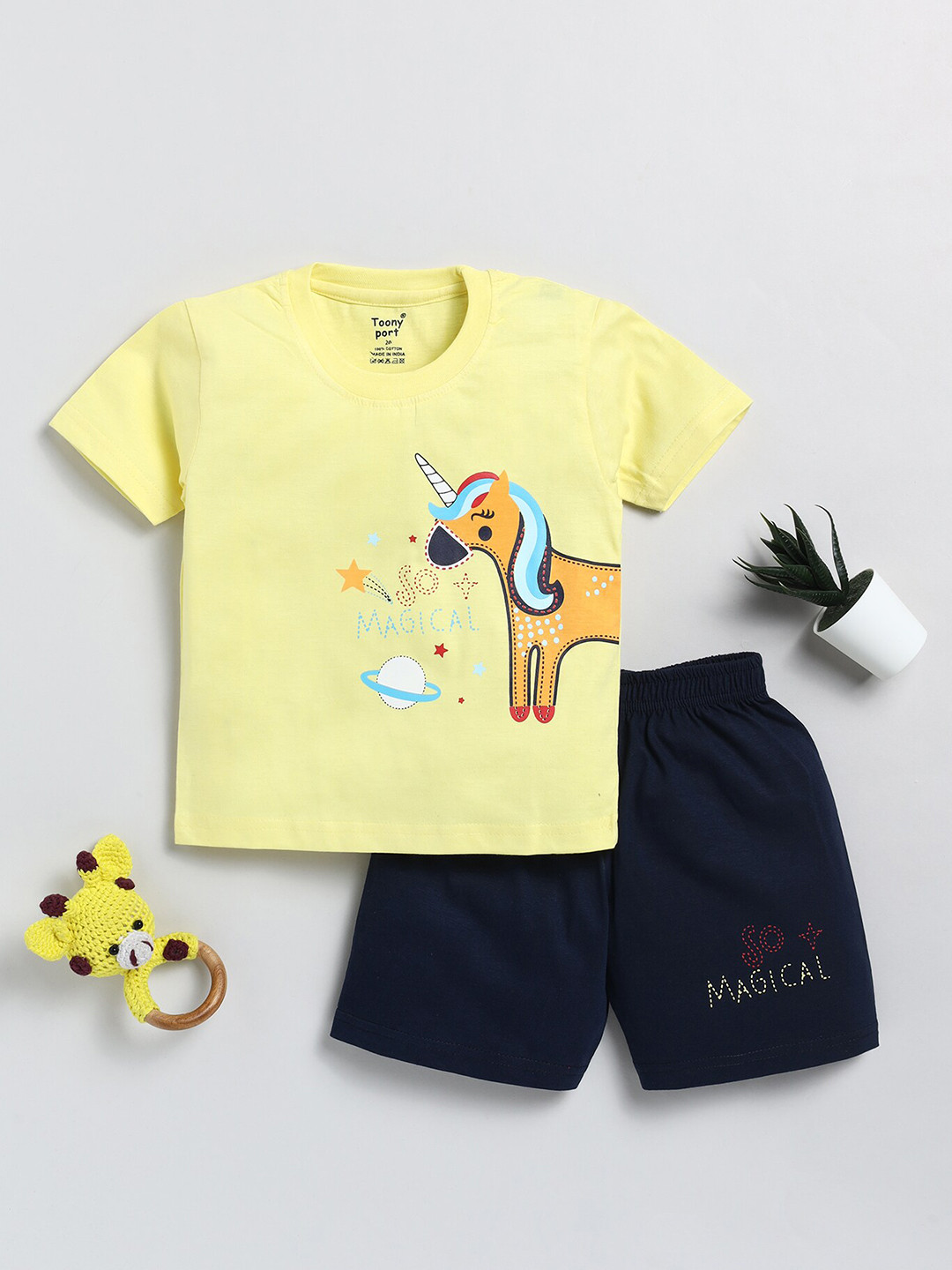 

Toonyport Boys Printed Pure Cotton T-shirt With Shorts, Yellow