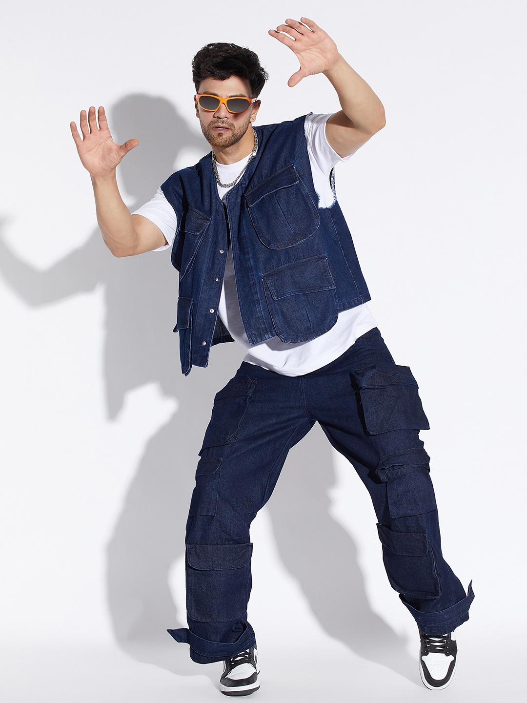 

FUGAZEE Round Neck T-Shirt With Joggers And Denim Jacket, Blue