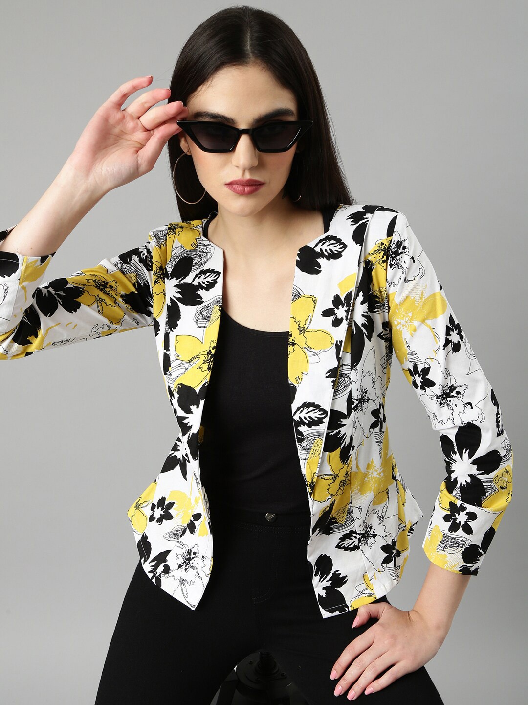 

SHOWOFF Floral Printed Slim Fit Single-Breasted Casual Blazer, White