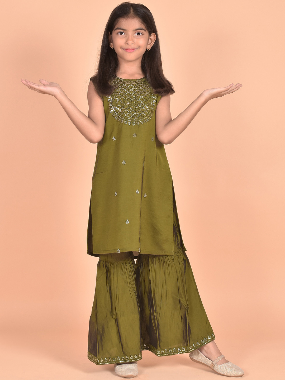

misbis Girls Ethnic Motifs Embroidered Sequinned Raw Silk Kurta with Trousers, Olive