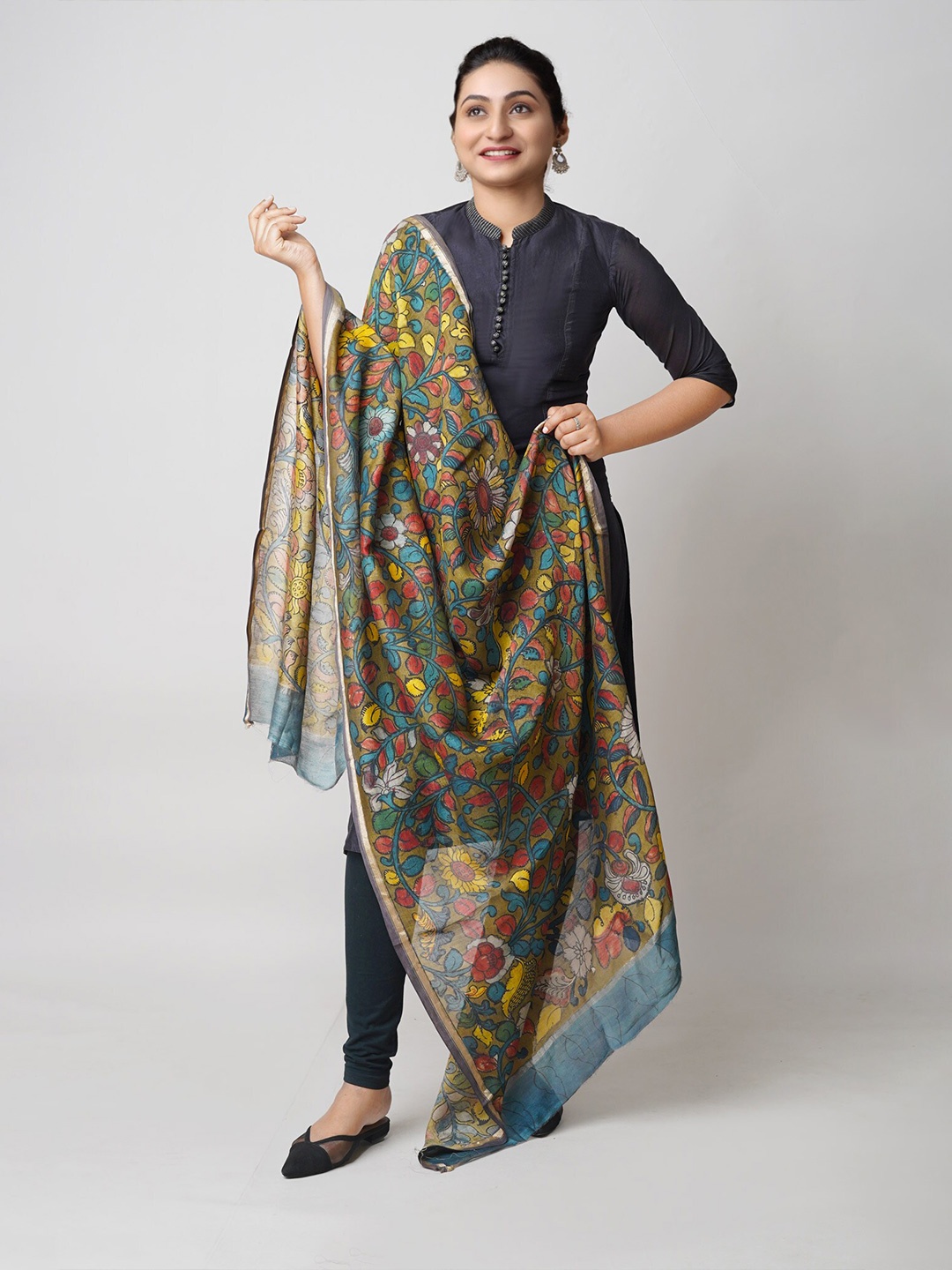 

Unnati Silks Floral Printed Kalamkari Dupatta, Olive