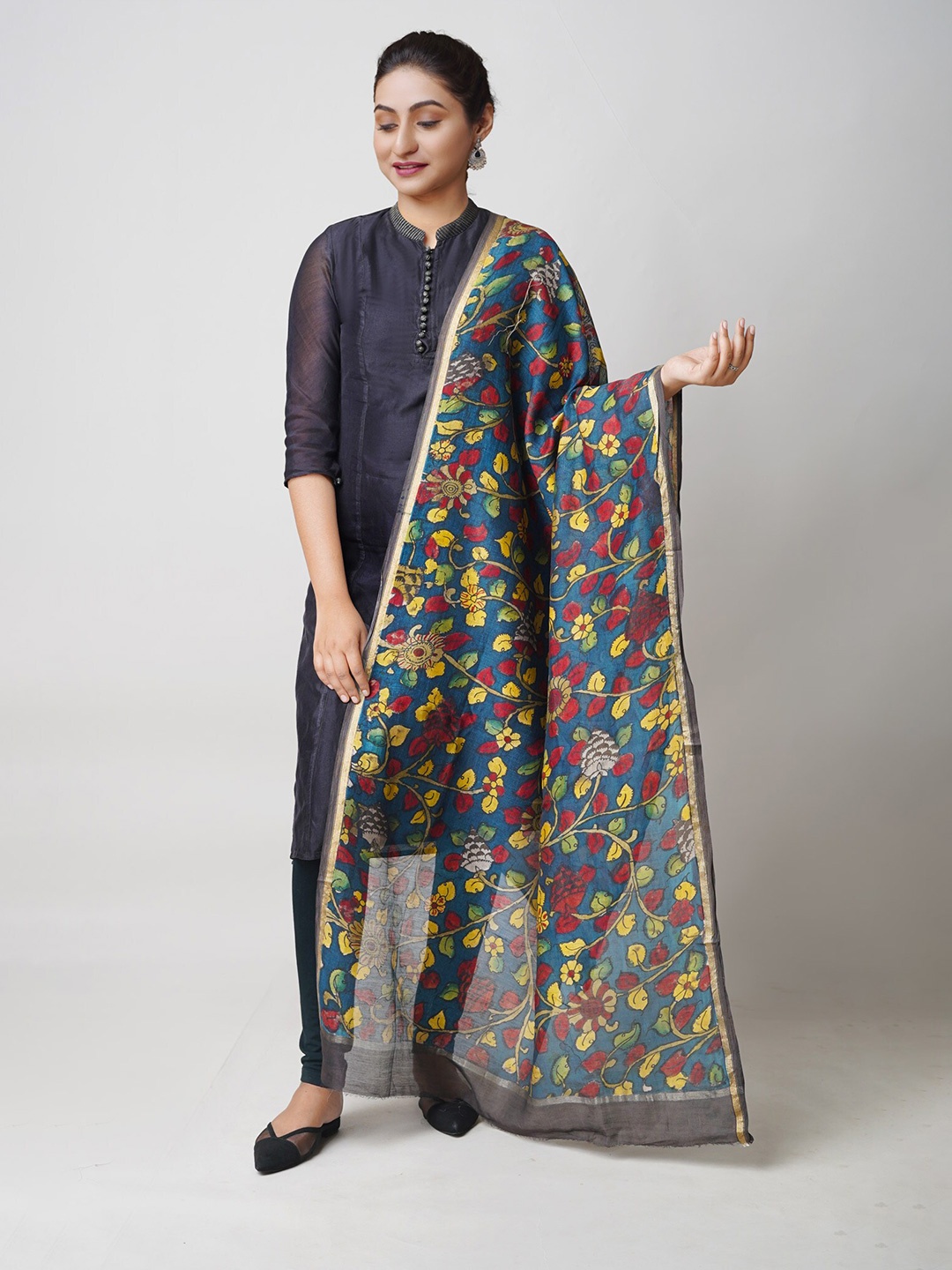 

Unnati Silks Floral Printed Zari Kalamkari Dupatta, Blue