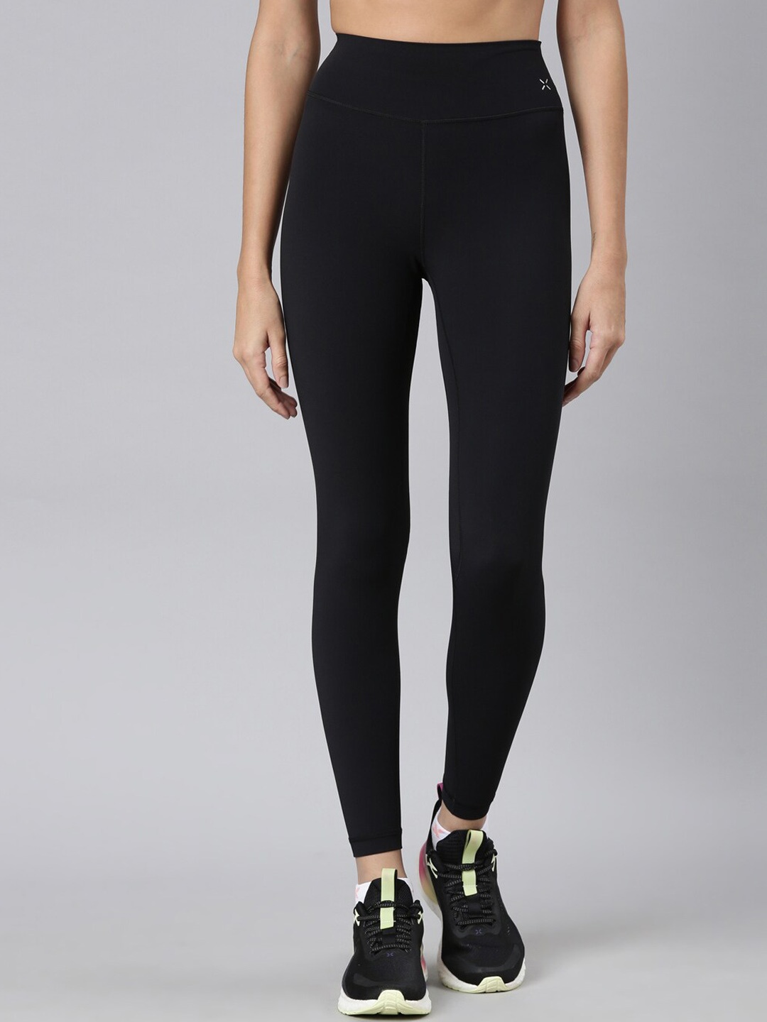 

Xtep High-Waisted Ankle Length Tights, Black