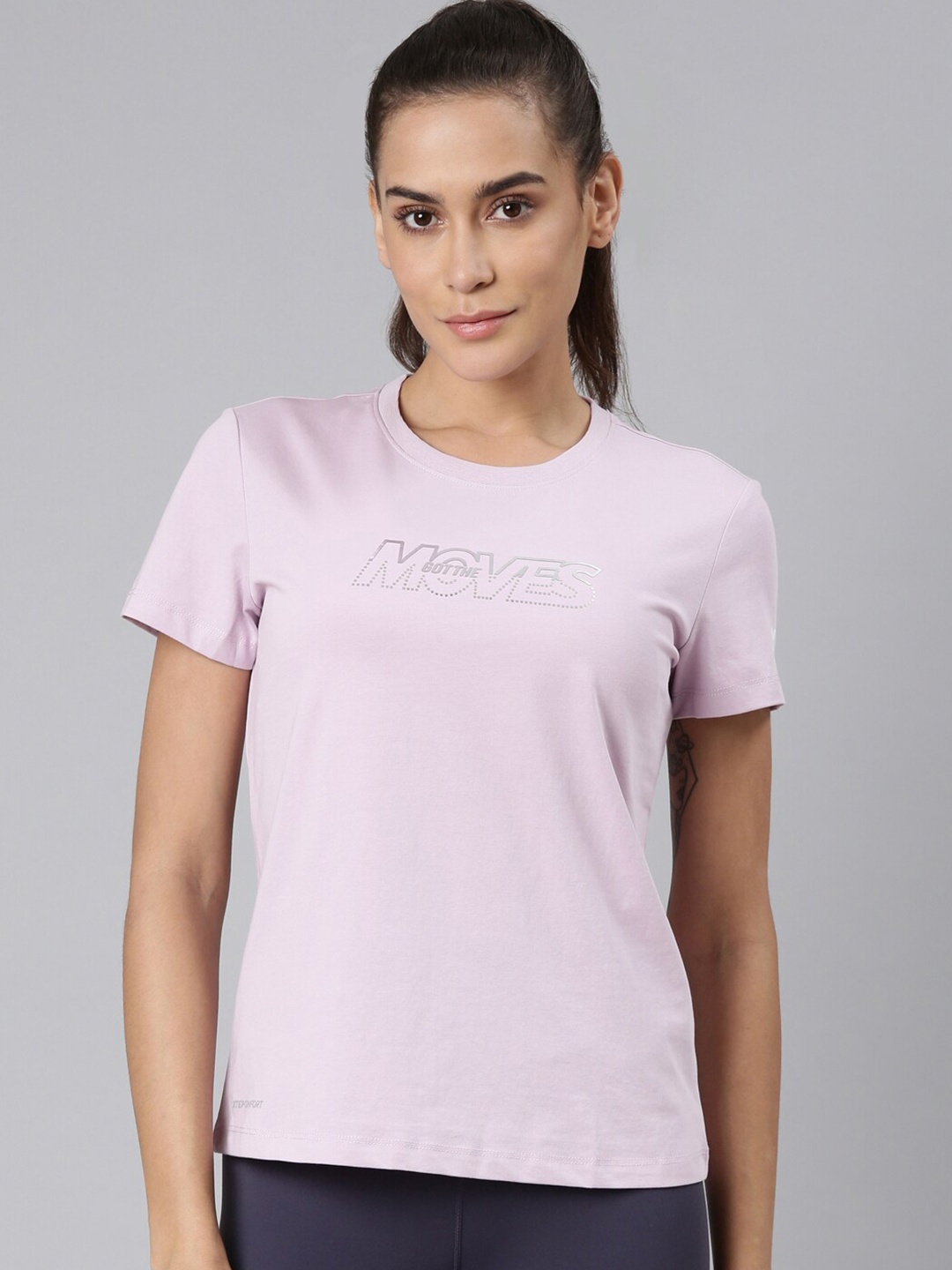 

Xtep Typography Printed Slim Fit T-shirt, Purple