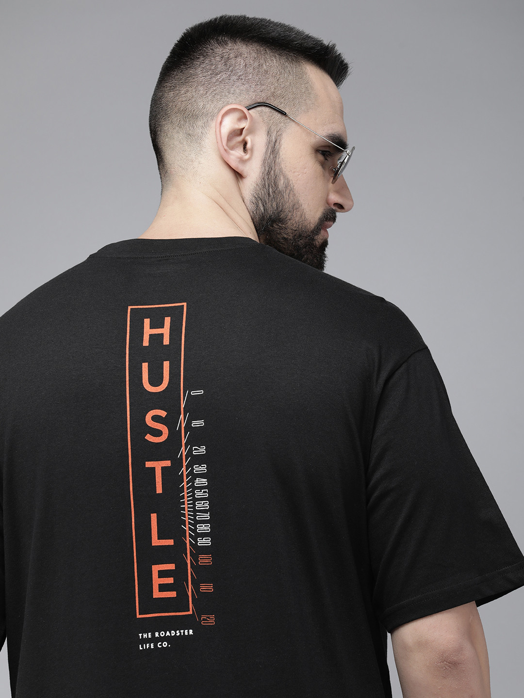 

Roadster Men Typography Printed Drop-Shoulder Sleeves Pure Cotton T-shirt, Black