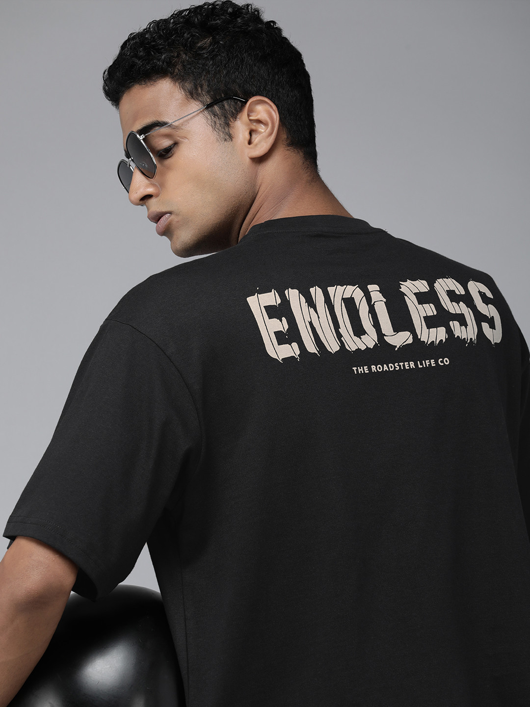 

Roadster Men Typography Printed Oversized Drop-Shoulder Sleeves Pure Cotton T-shirt, Black