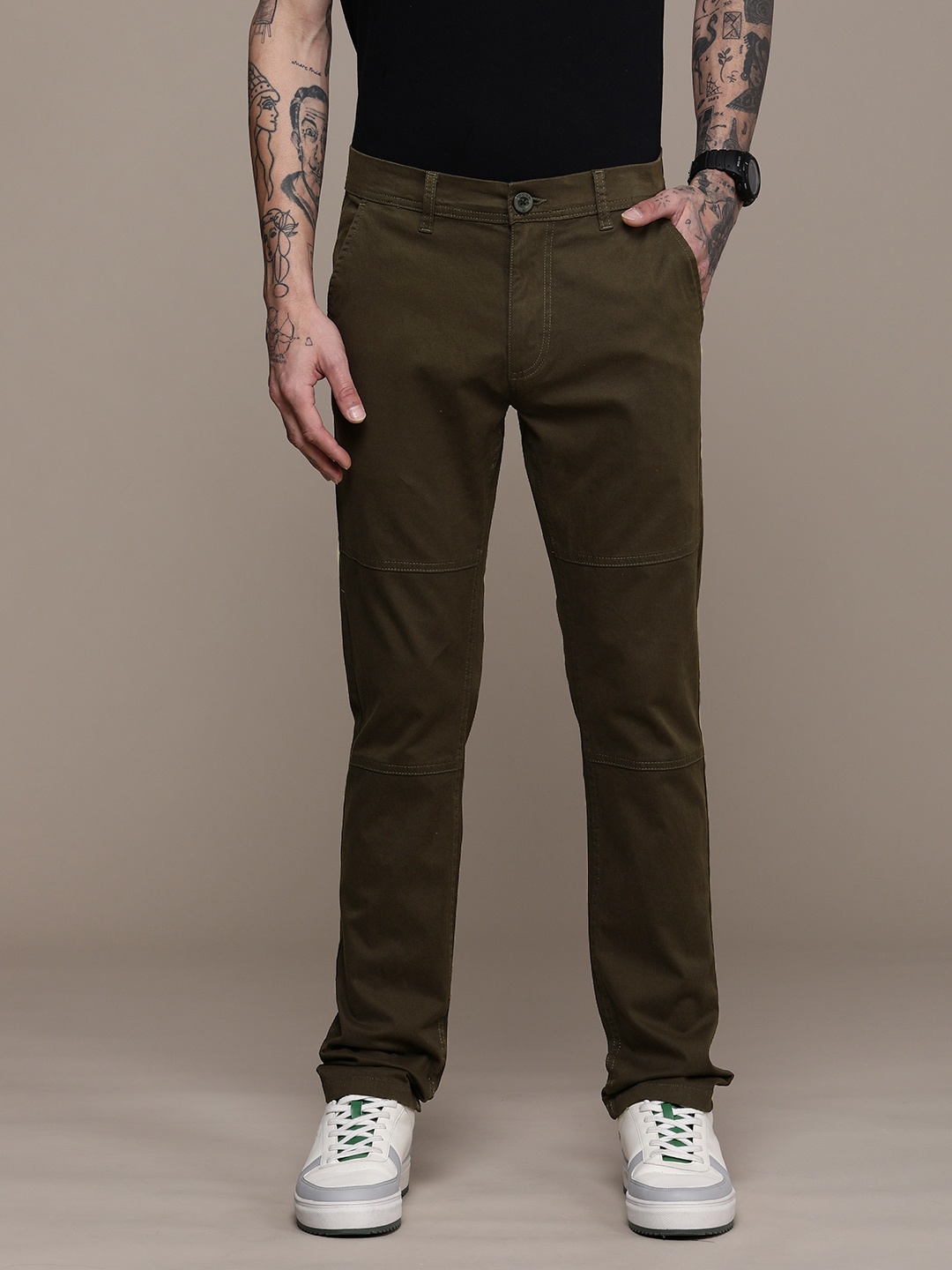 

WROGN Men Mid Rise Slim Fit Chinos Trousers, Olive