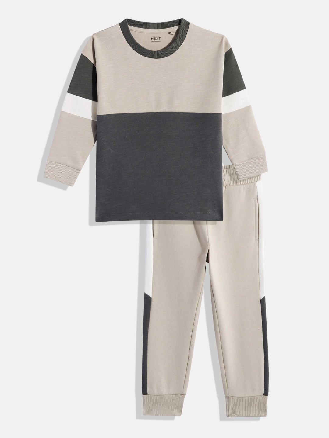 

NEXT Boys Colourblocked Pure Cotton T-shirt with Joggers, Off white