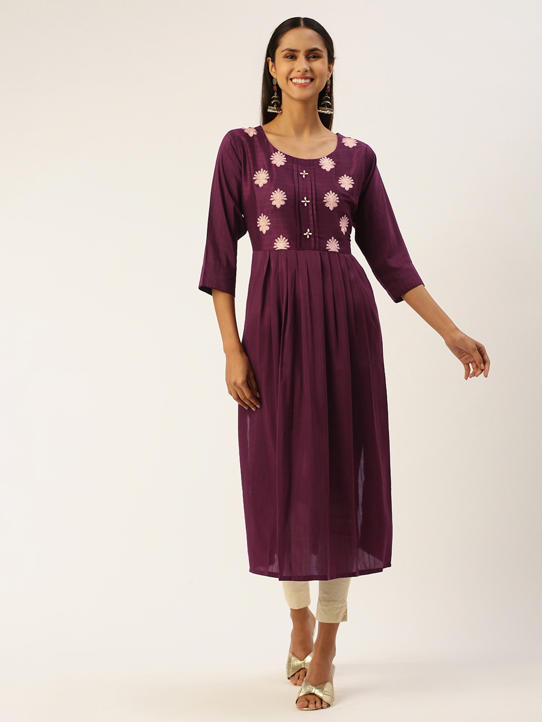 

SHANVIKA Women Floral Yoke Design Thread Work Kurta, Burgundy