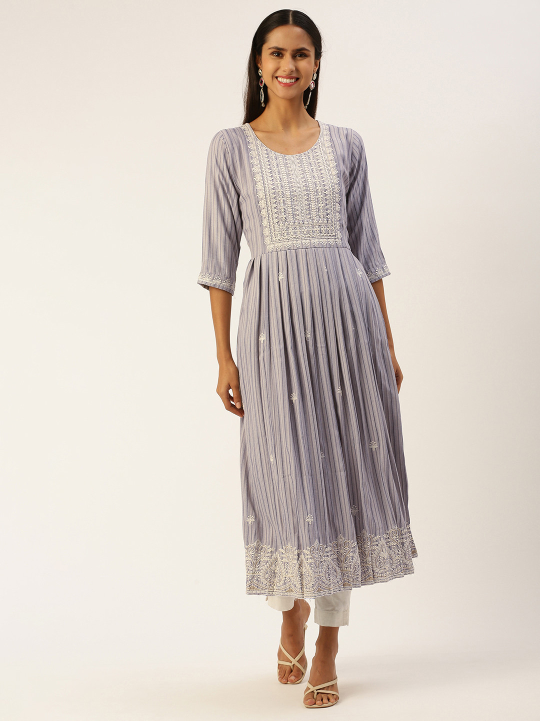 

SHANVIKA Women Ethnic Motifs Yoke Design Thread Work Kurta, Grey