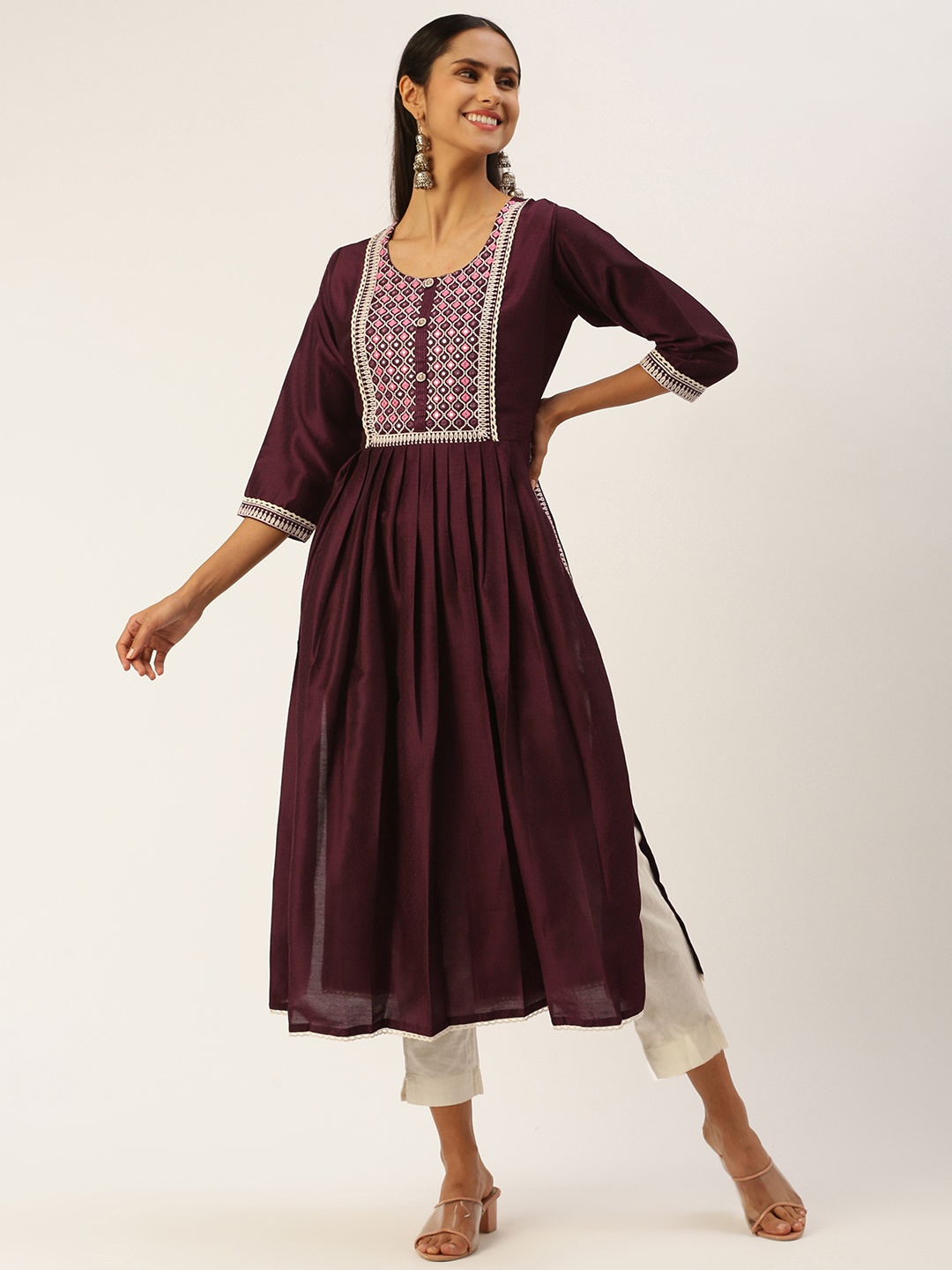 

SHANVIKA Women Ethnic Motifs Embroidered Mirror Work Kurta, Purple